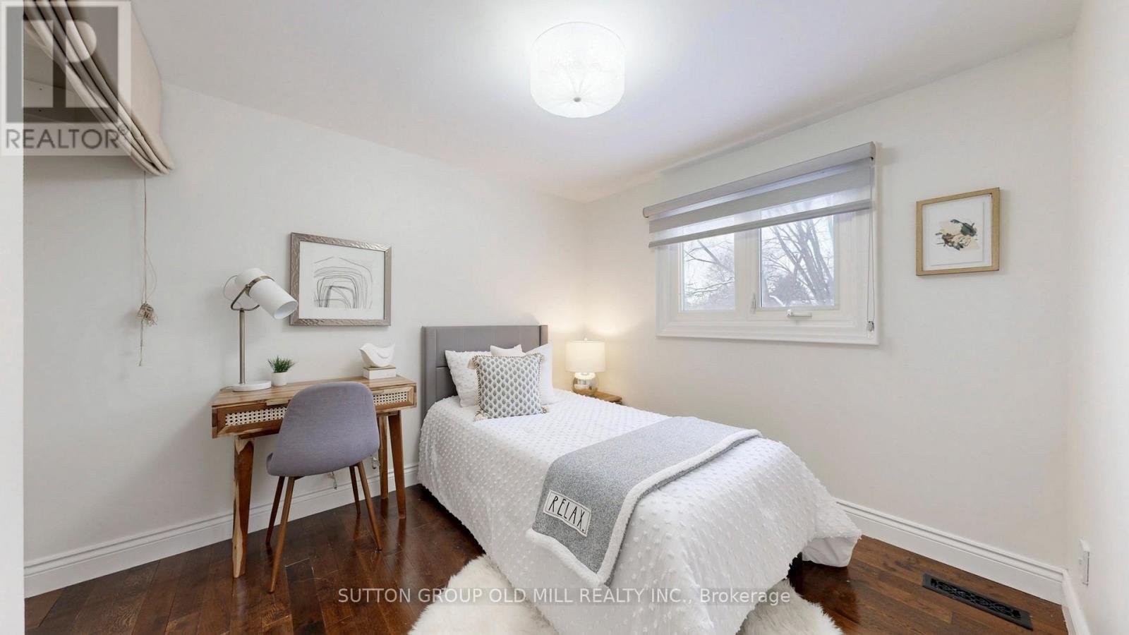20 Springburn Crescent, Aurora, ON - Indoor Photo Showing Bedroom
