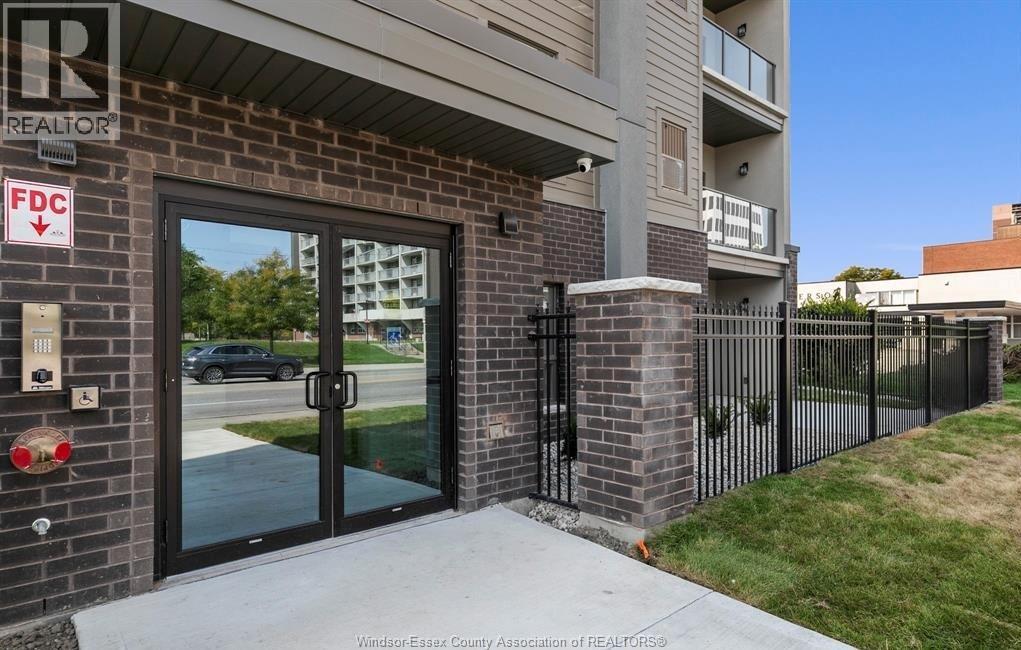 955 Ouellette Avenue Unit# 205, Windsor, ON - Outdoor With Balcony