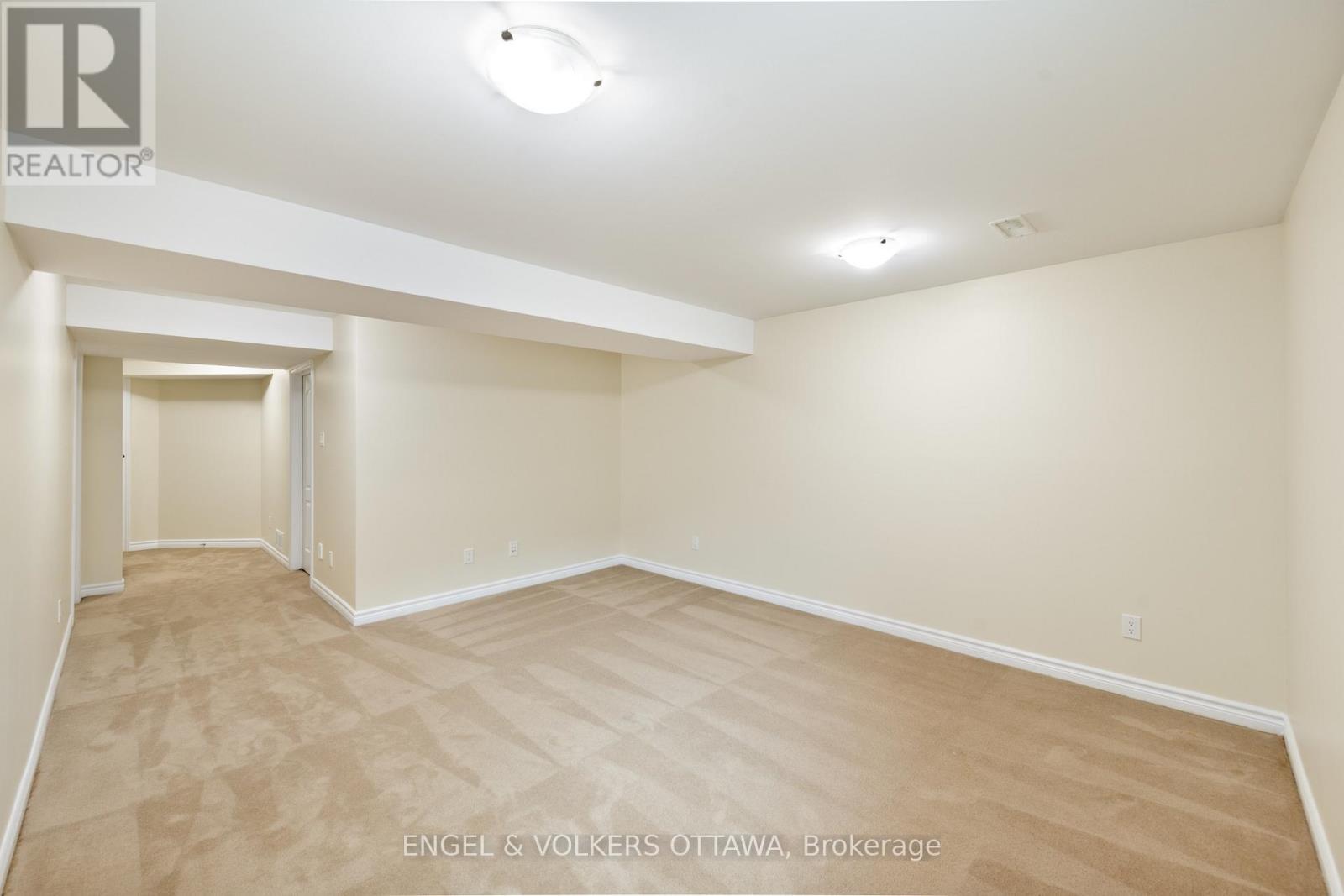 622 Moorpark Avenue, Ottawa, ON - Indoor Photo Showing Other Room
