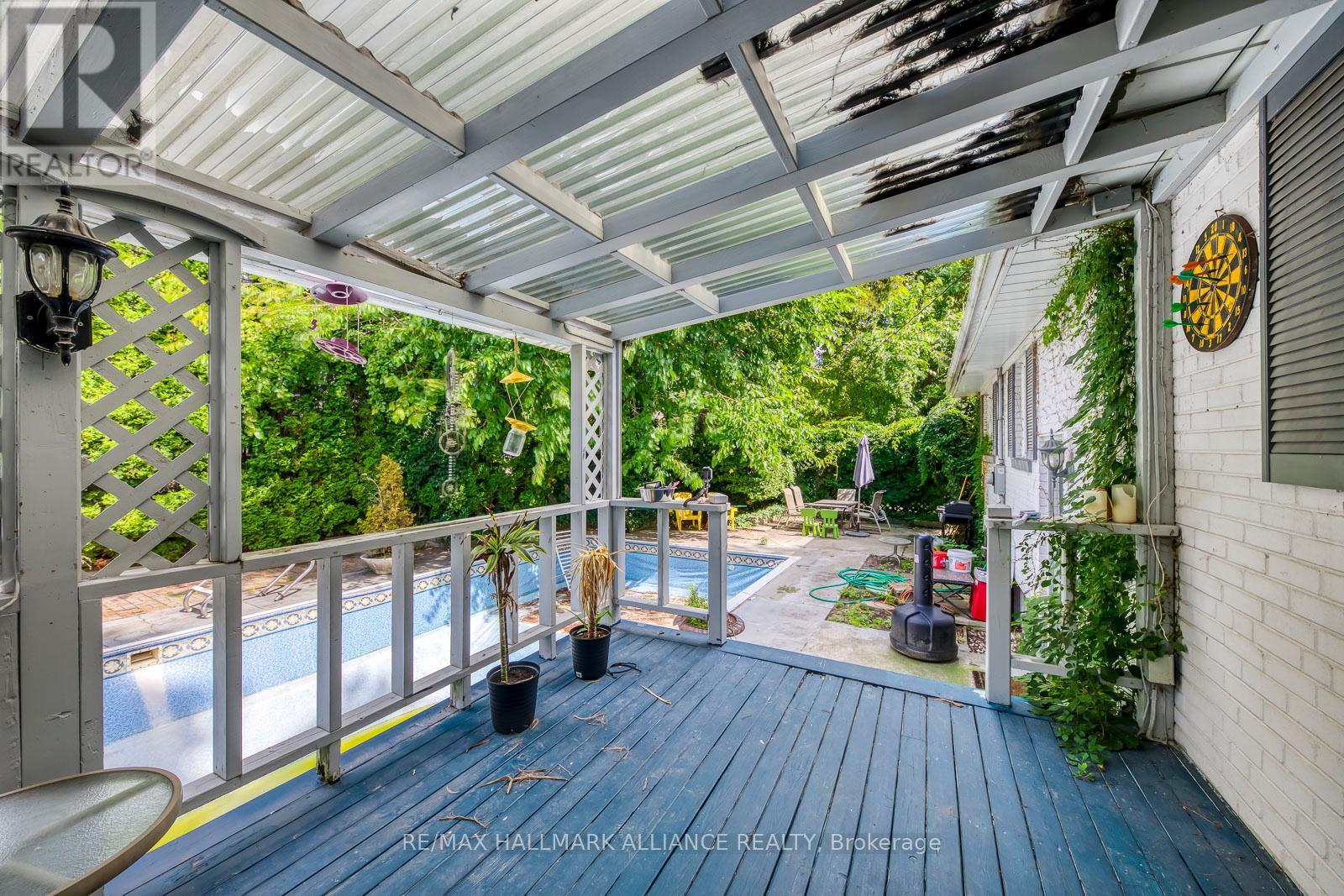 463 Drummond Road, Oakville (Mo Morrison), ON - With In Ground Pool With Exterior