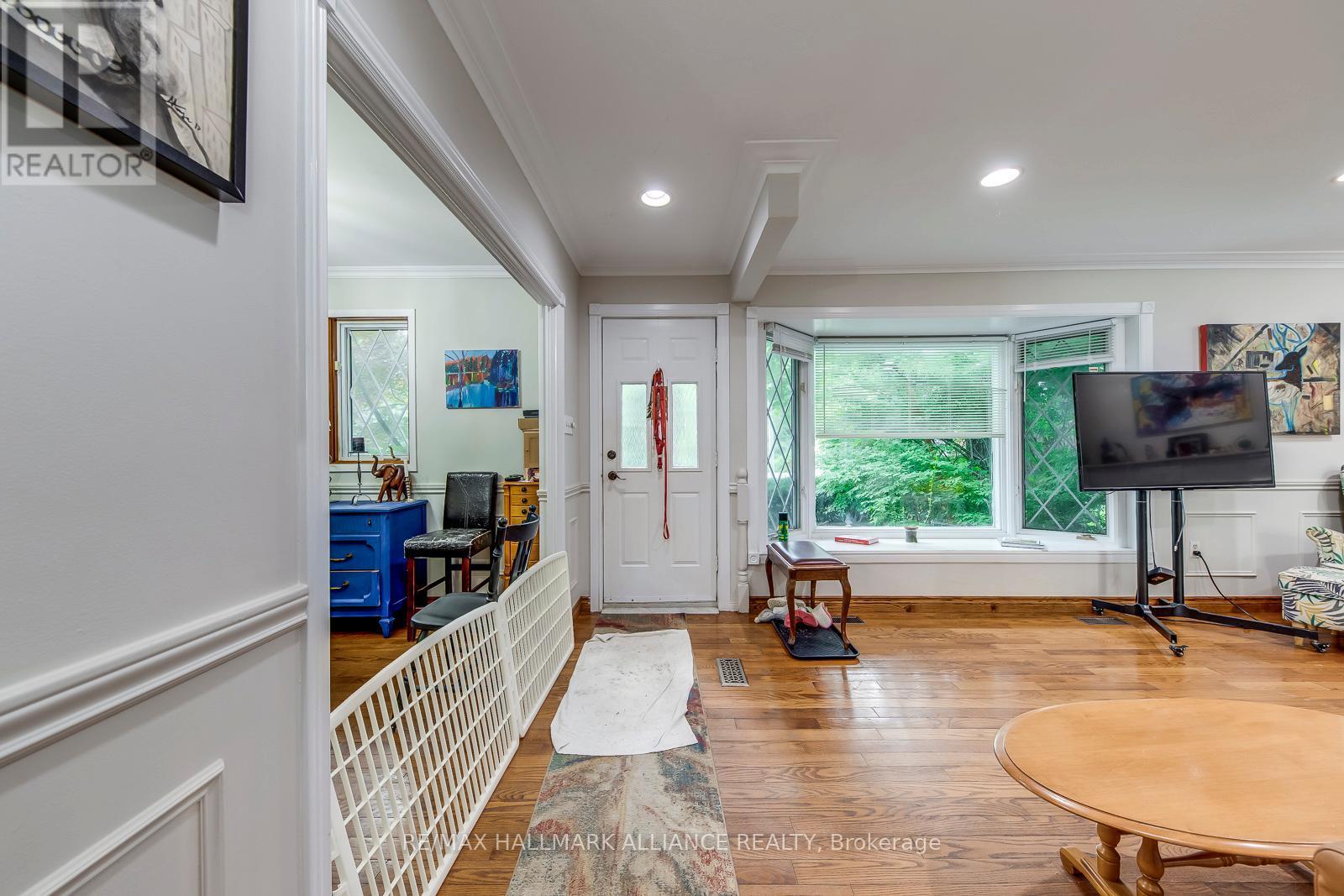 463 Drummond Road, Oakville (Mo Morrison), ON - Indoor