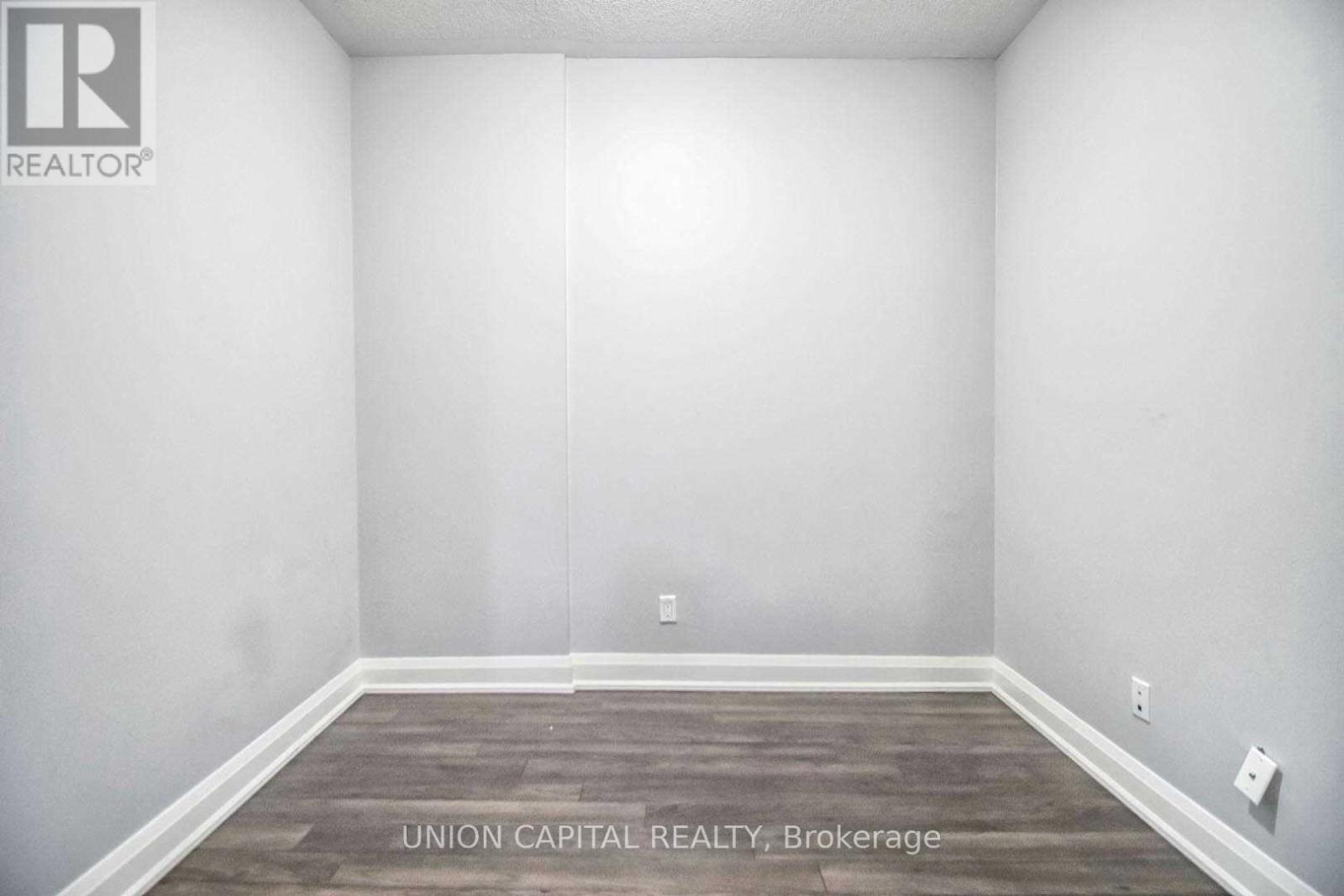 306 - 55 Yorkland Boulevard, Brampton, ON - Indoor Photo Showing Other Room