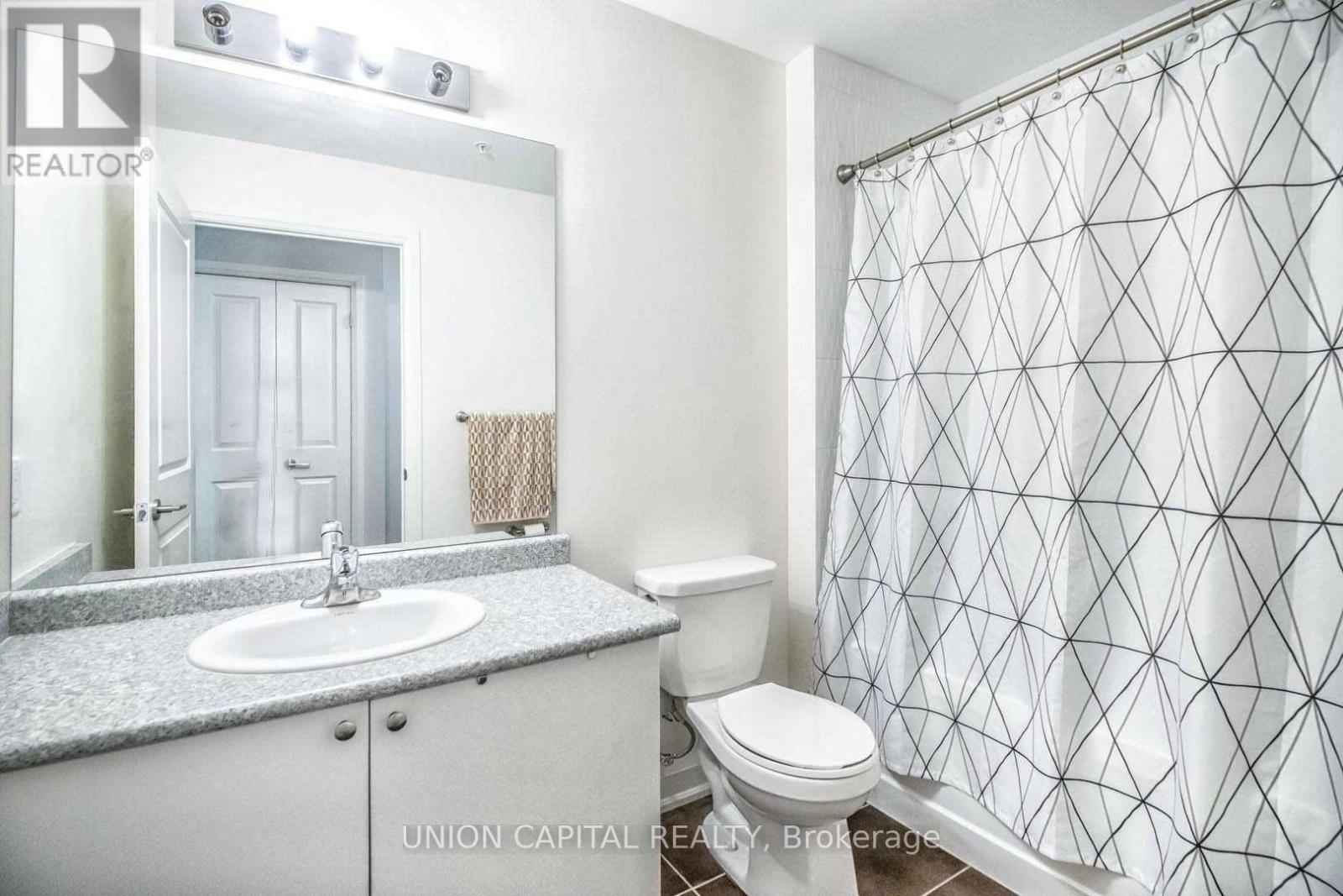 306 - 55 Yorkland Boulevard, Brampton, ON - Indoor Photo Showing Bathroom