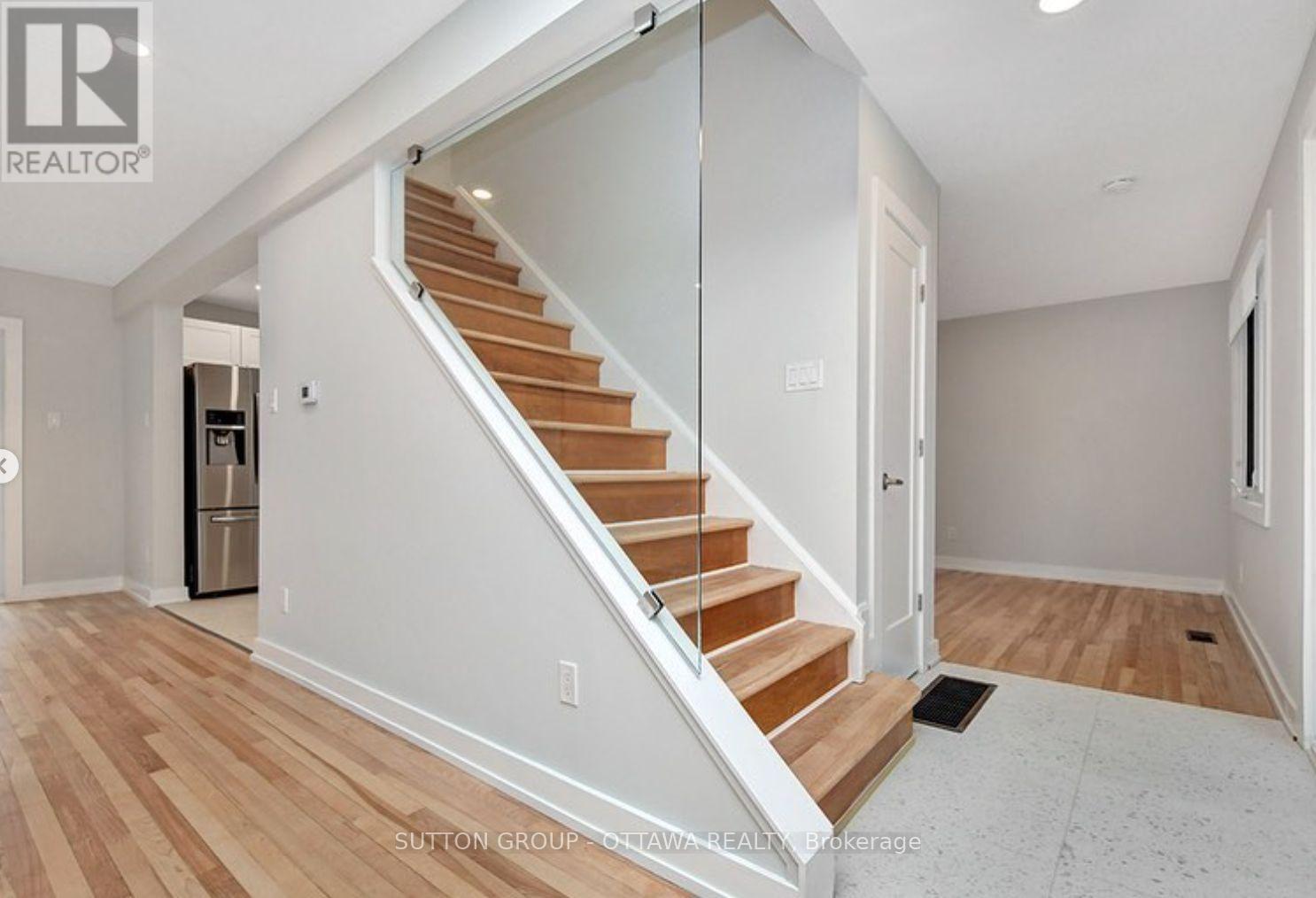 1598 Botsford Street, Ottawa, ON - Indoor Photo Showing Other Room