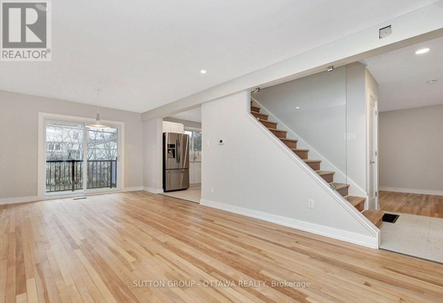 1598 Botsford Street, Ottawa, ON - Indoor