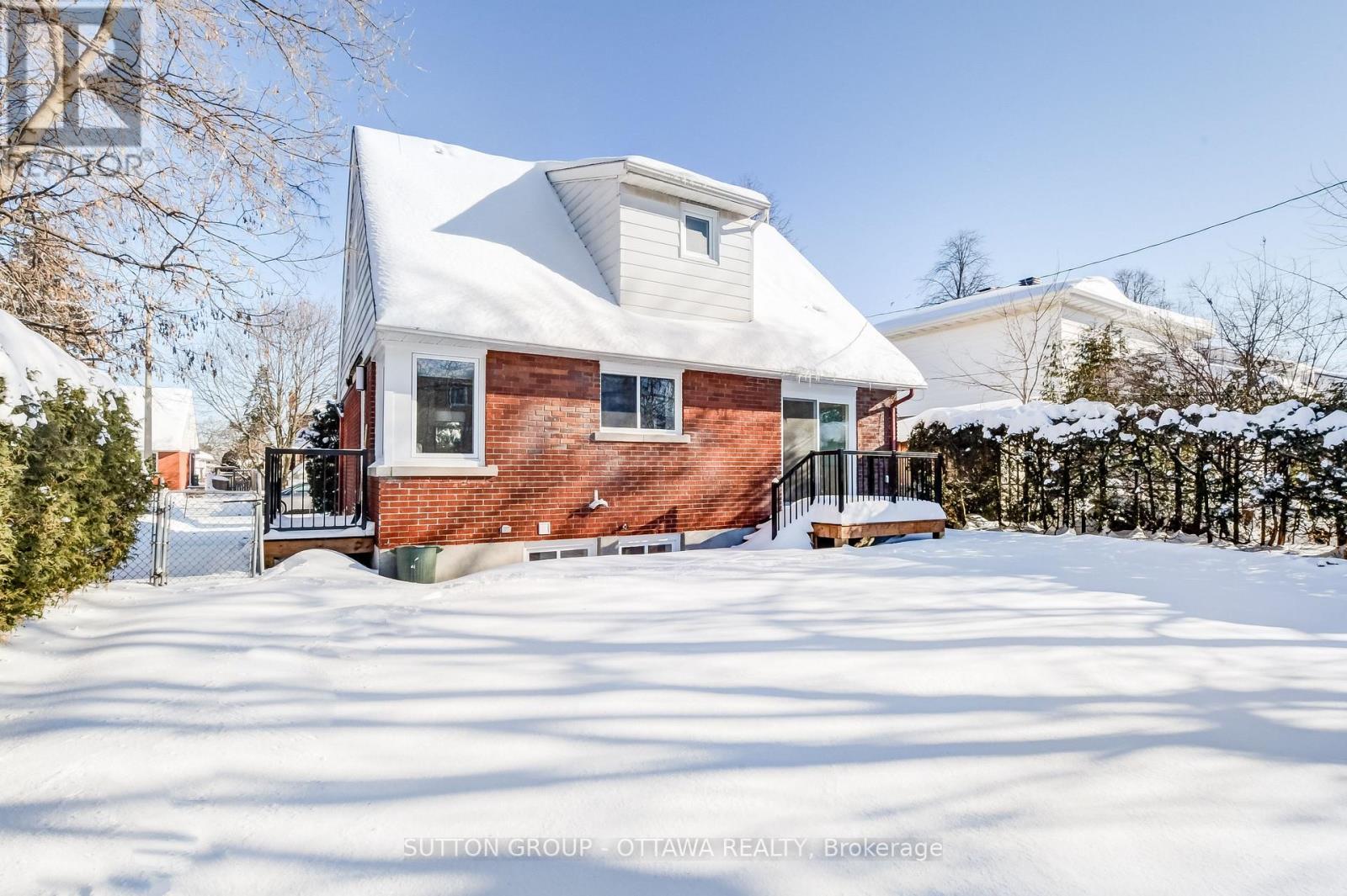 1598 Botsford Street, Ottawa, ON - Outdoor