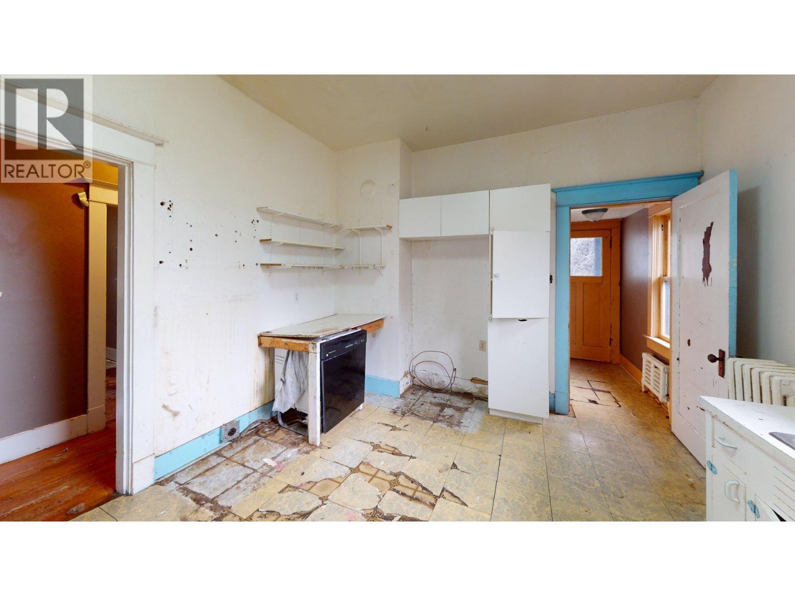 167 Old Rossland Avenue, Trail, BC - Indoor Photo Showing Other Room