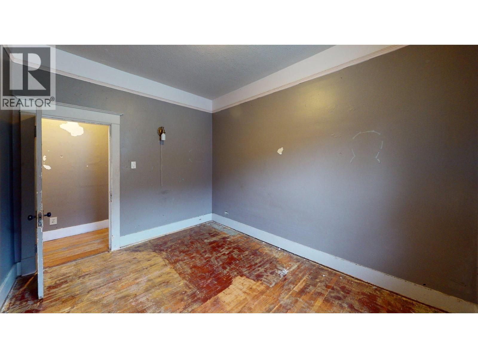 167 Old Rossland Avenue, Trail, BC - Indoor Photo Showing Other Room