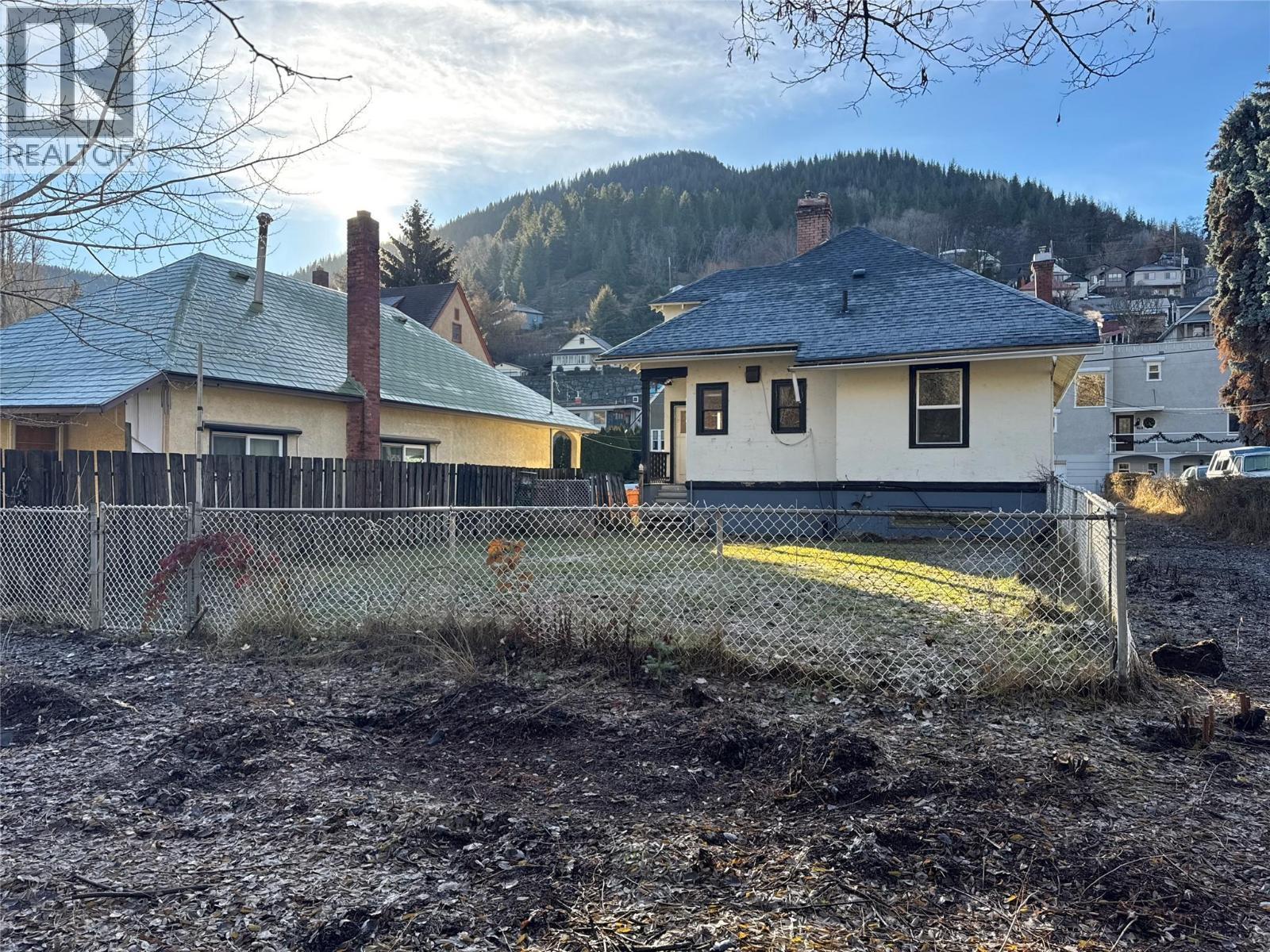 167 Old Rossland Avenue, Trail, BC - Outdoor
