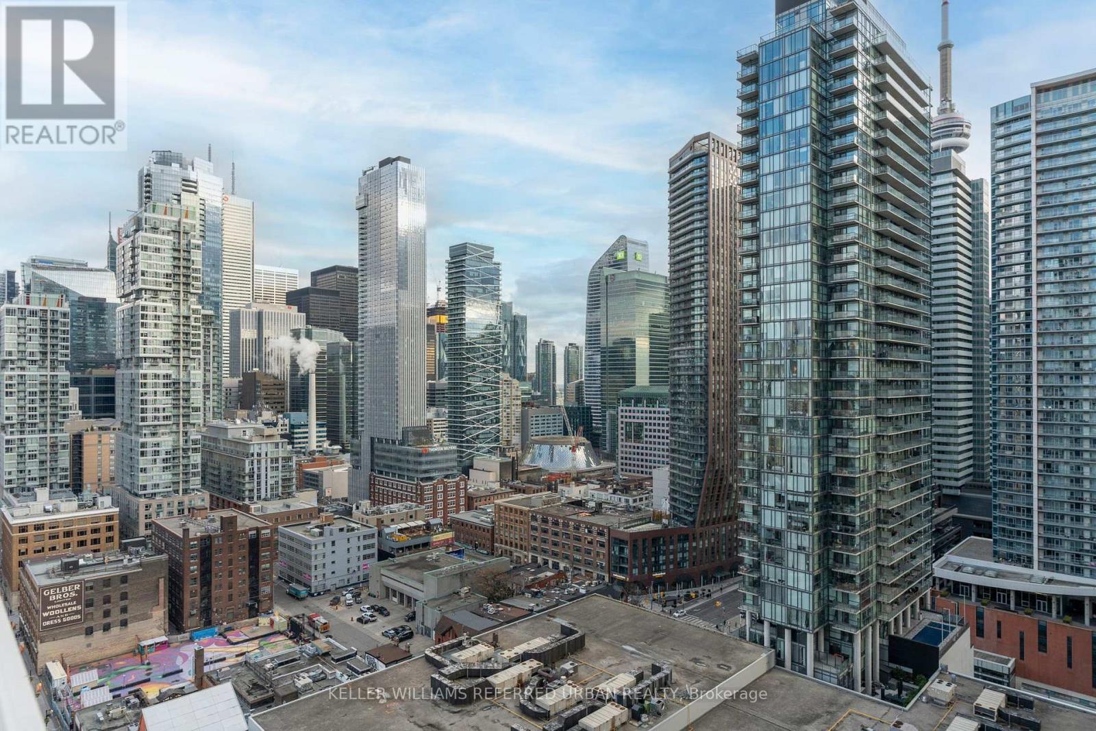 2307 - 318 Richmond Street W, Toronto, ON - Outdoor With Facade