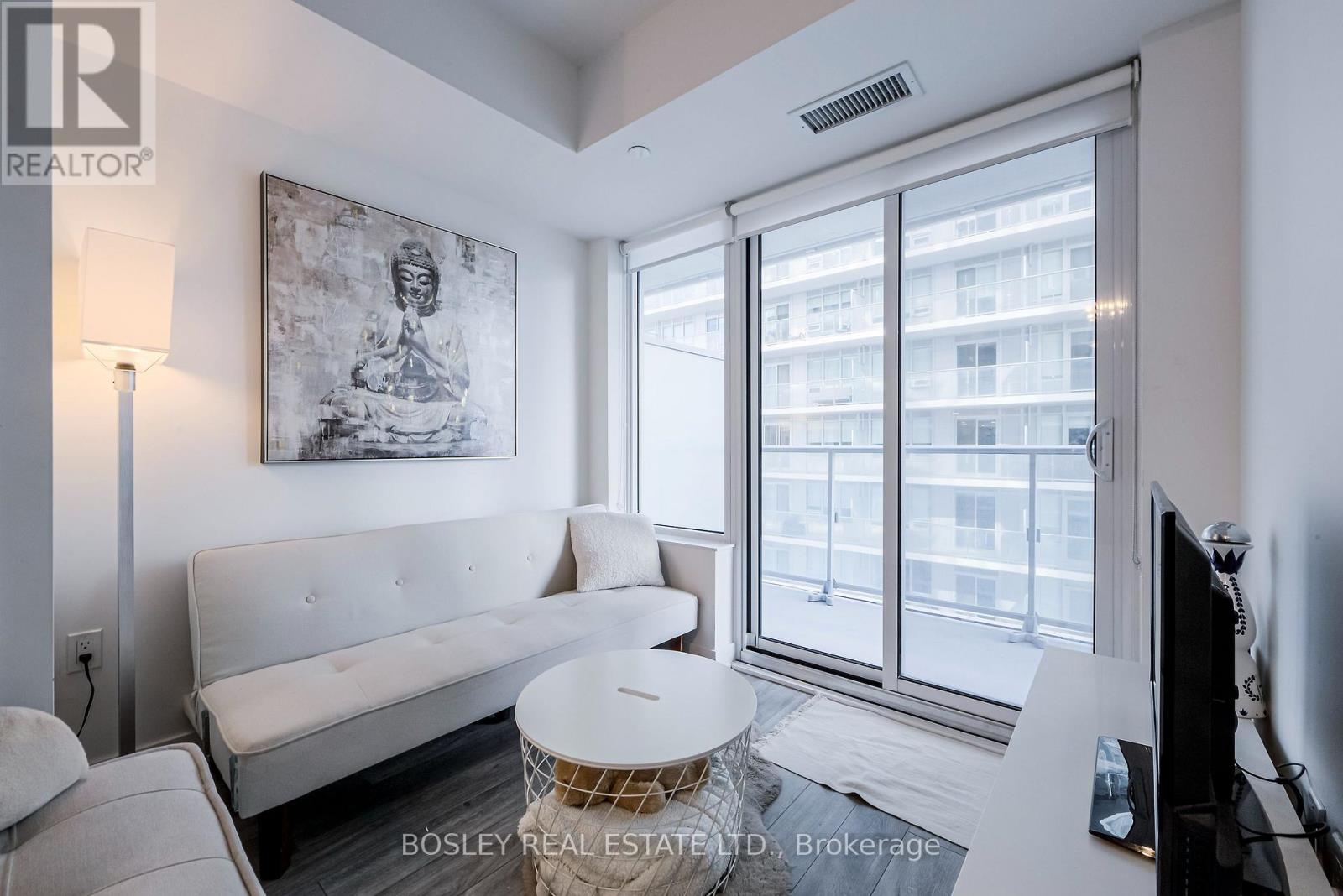 3108 - 99 Broadway Avenue, Toronto, ON - Indoor