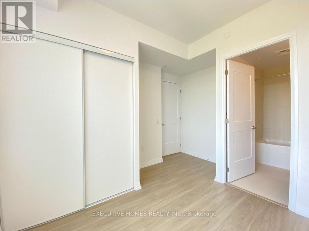 1109 - 25 Holly Street, Toronto, ON - Indoor Photo Showing Other Room