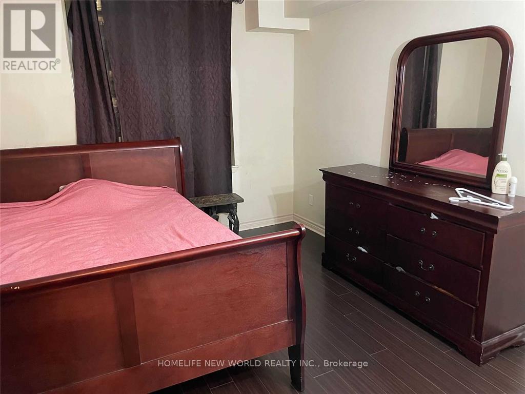 1503 - 633 Bay Street, Toronto, ON - Indoor Photo Showing Bedroom
