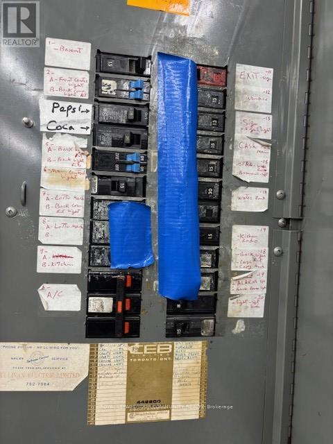 2782 Victoria Park Avenue, Toronto, ON