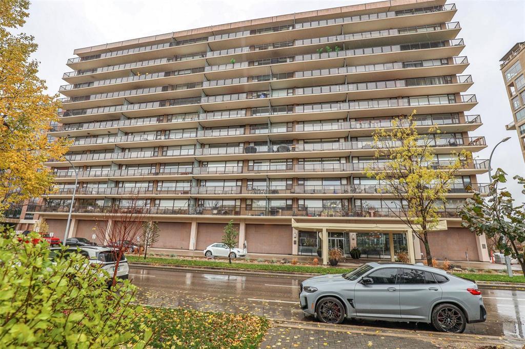 309 99 Wellington Crescent, Winnipeg, MB - Outdoor With Balcony