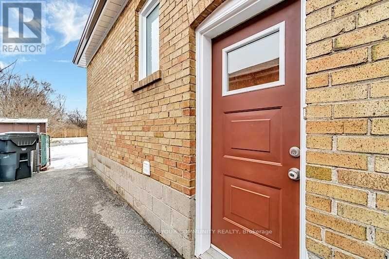 21 Lynvalley Crescent, Toronto, ON - Outdoor With Exterior