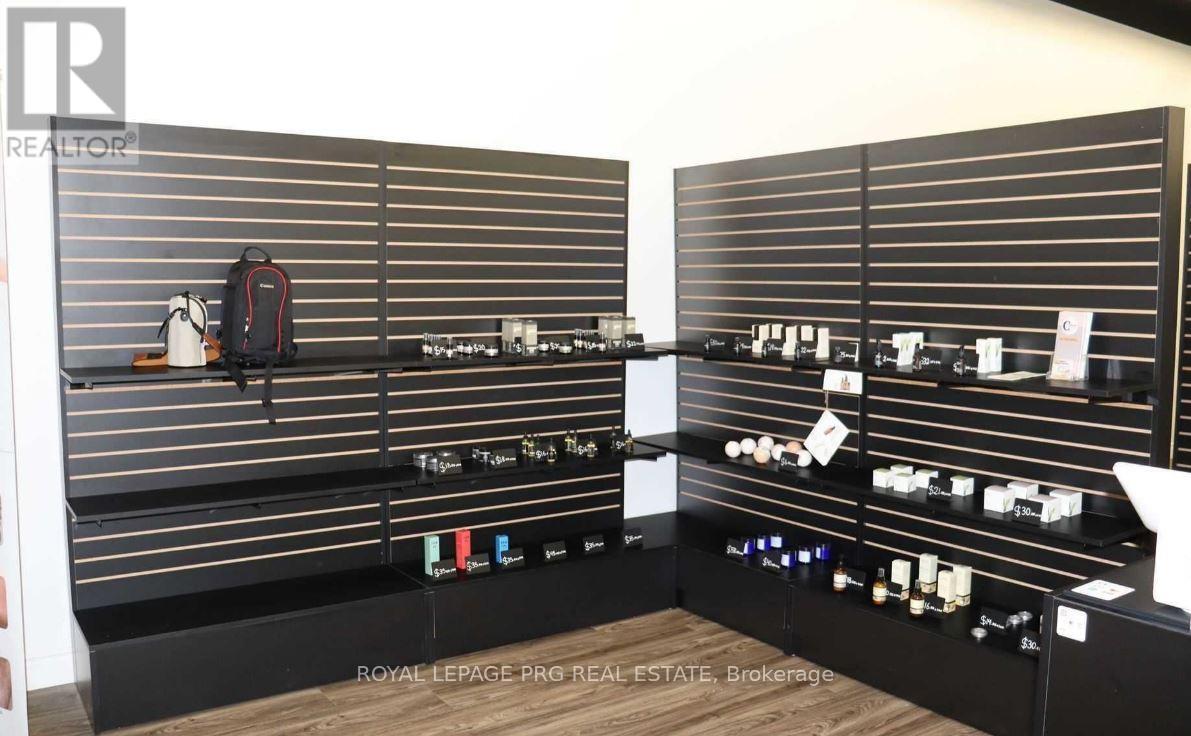 228 - 7777 Weston Road, Vaughan, ON