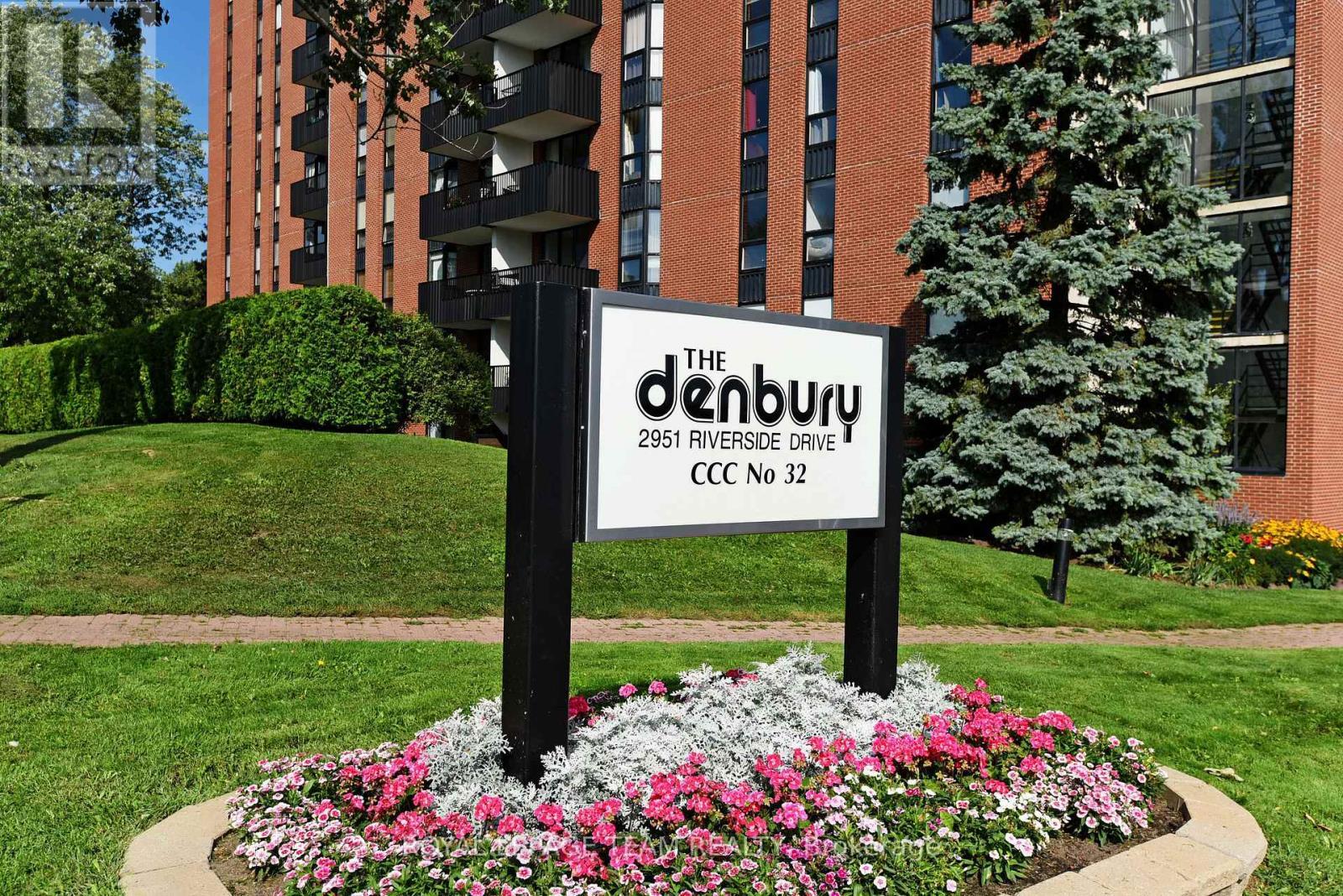 113 - 2951 Riverside Drive, Ottawa, ON - Outdoor