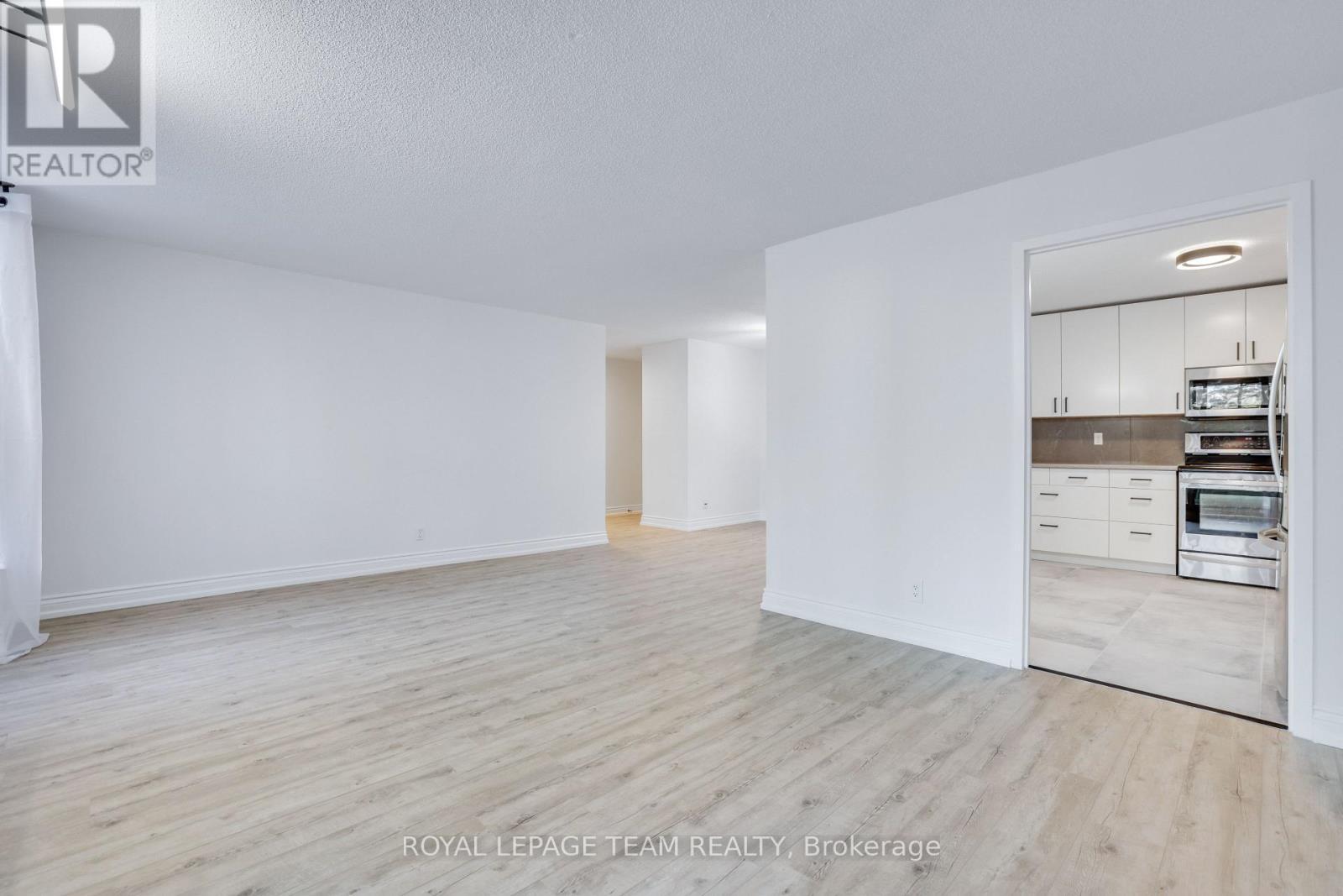 113 - 2951 Riverside Drive, Ottawa, ON - Indoor