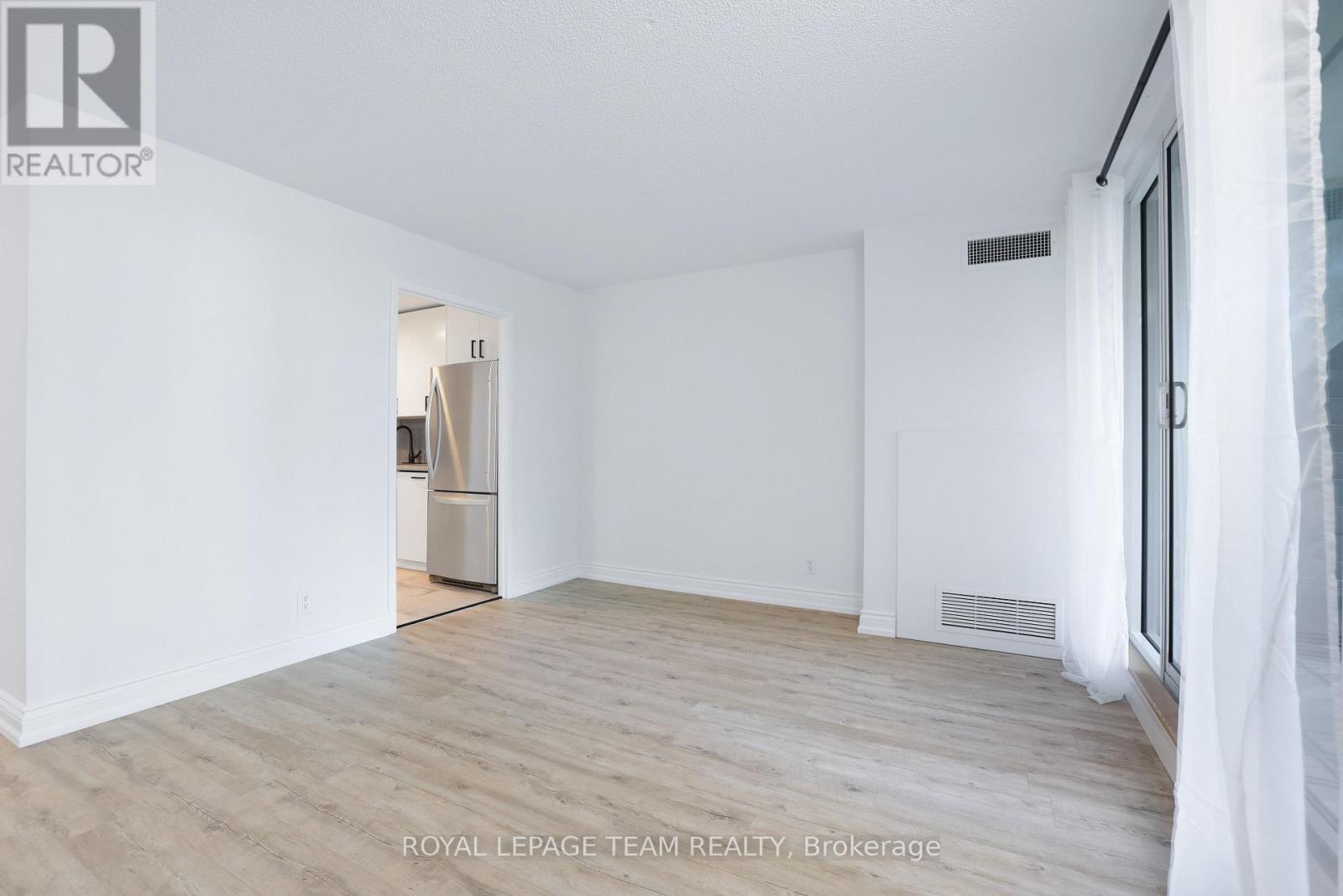 113 - 2951 Riverside Drive, Ottawa, ON - Indoor Photo Showing Other Room