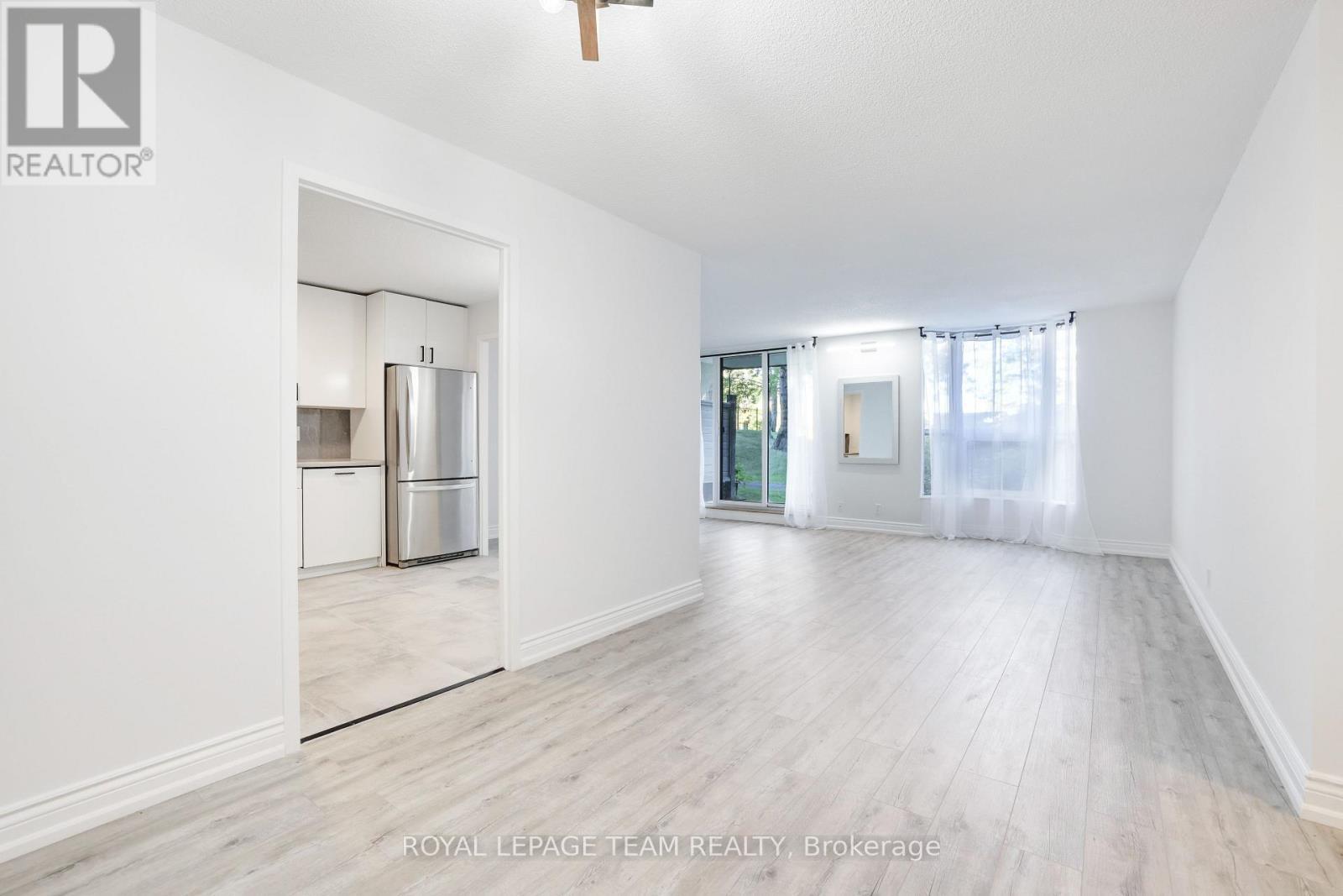 113 - 2951 Riverside Drive, Ottawa, ON - Indoor Photo Showing Other Room