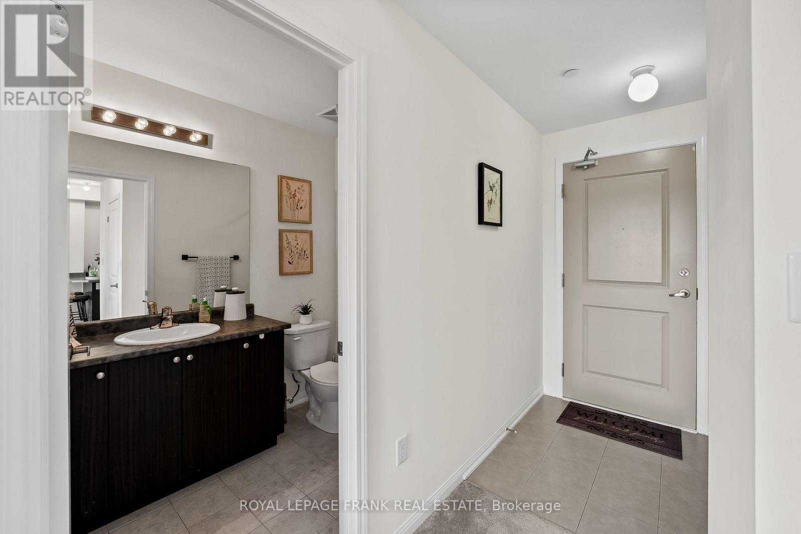 405 - 80 Aspen Springs Drive, Clarington (Bowmanville), ON - Indoor Photo Showing Bathroom