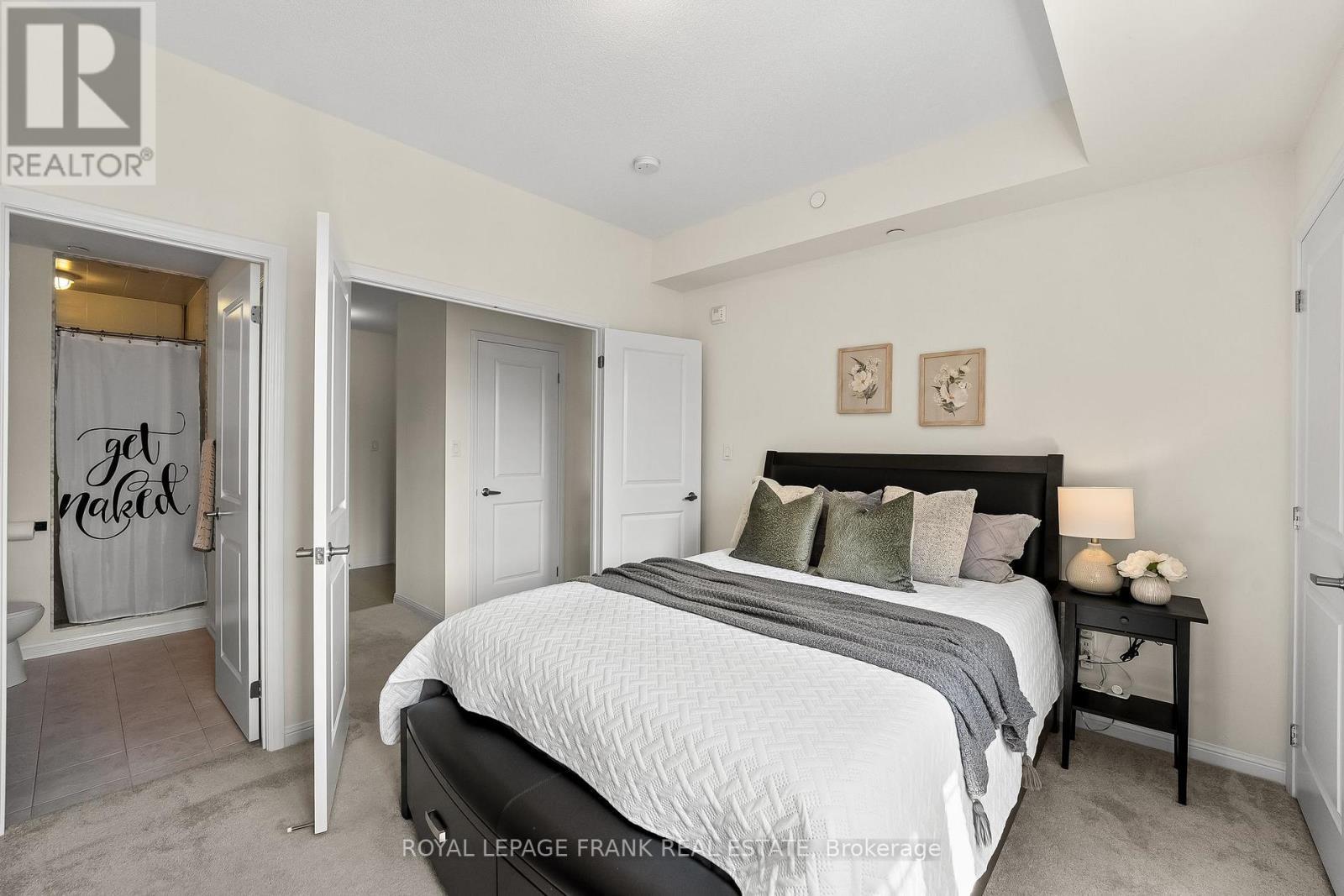 405 - 80 Aspen Springs Drive, Clarington (Bowmanville), ON - Indoor Photo Showing Bedroom