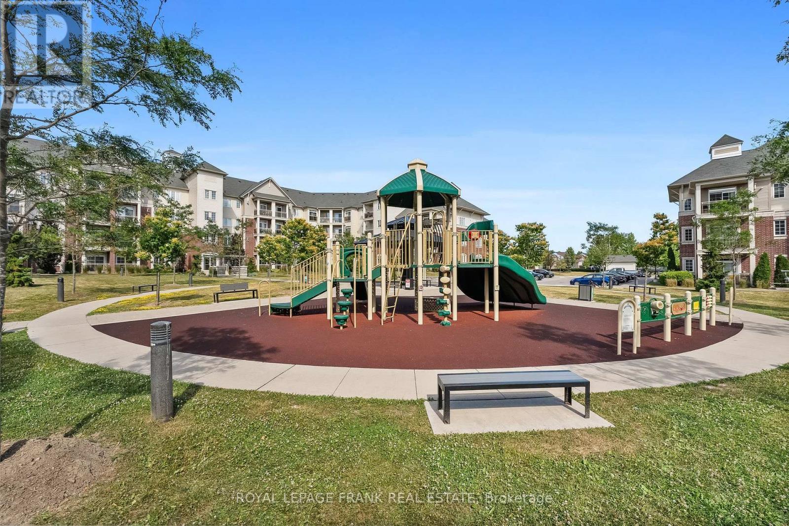 405 - 80 Aspen Springs Drive, Clarington (Bowmanville), ON - Outdoor