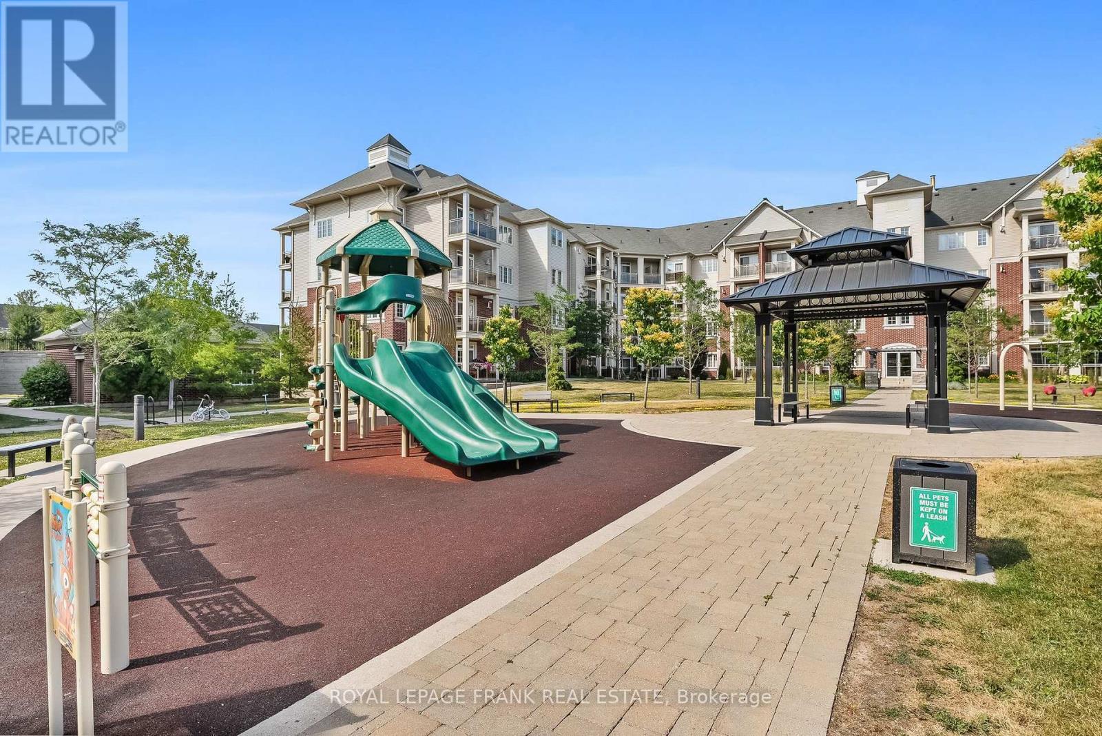 405 - 80 Aspen Springs Drive, Clarington (Bowmanville), ON - Outdoor