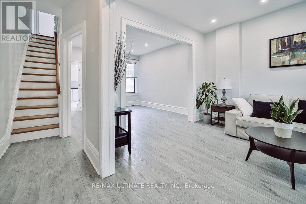 493 Keele Street, Toronto, ON - Indoor