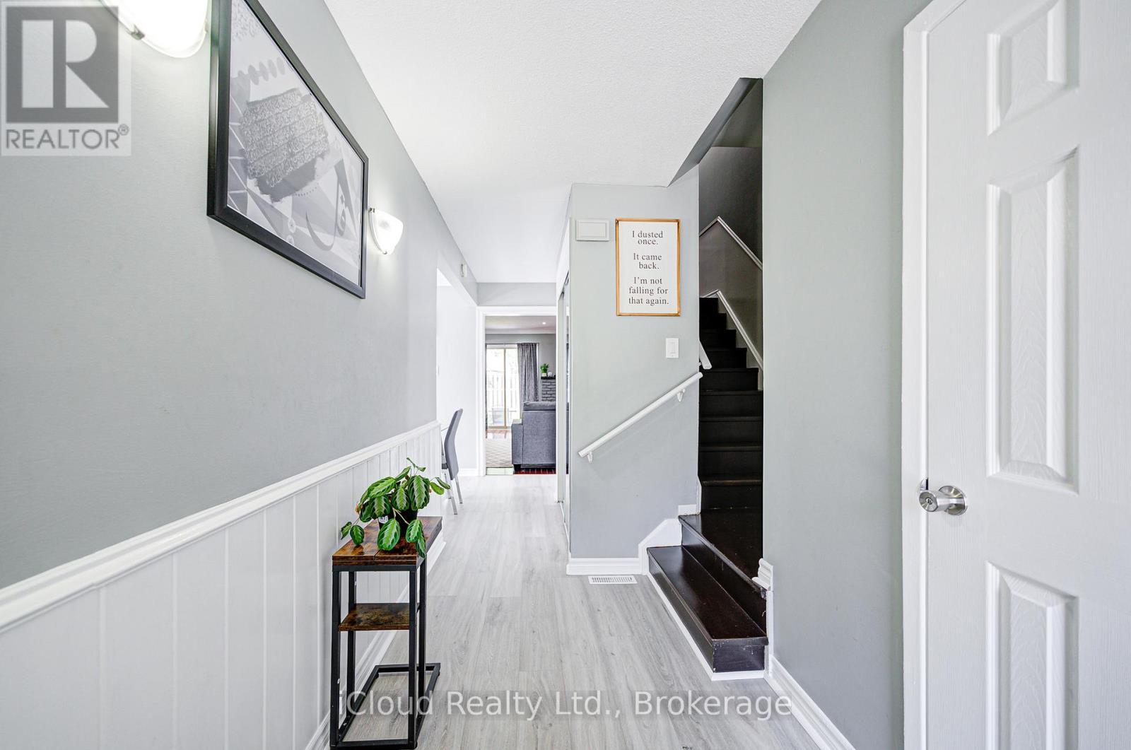 5 Gloucester Place, Brampton, ON - Indoor Photo Showing Other Room