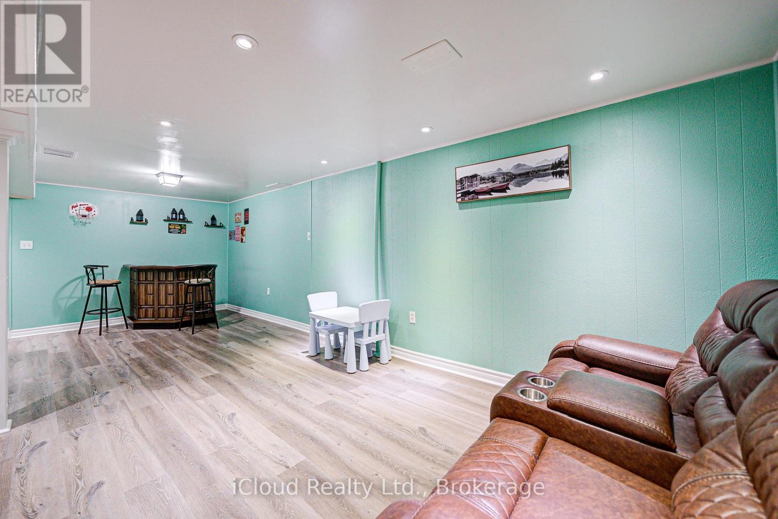 5 Gloucester Place, Brampton, ON - Indoor Photo Showing Basement