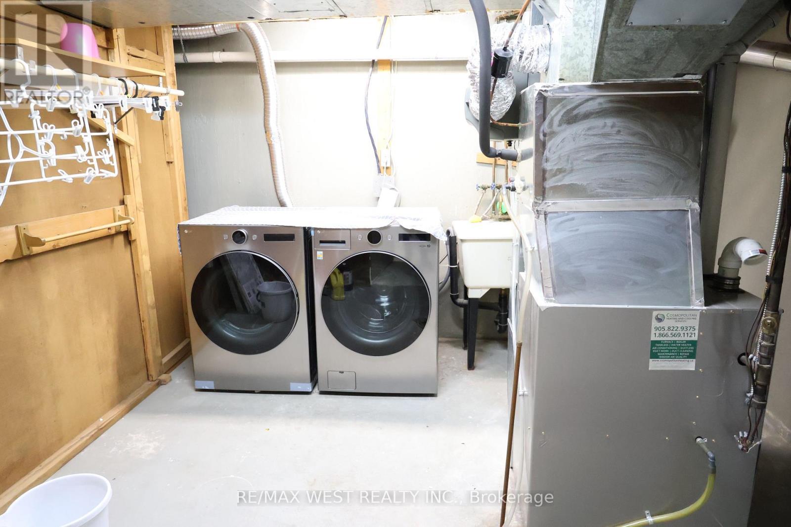 61 - 830 Stainton Drive, Mississauga, ON - Indoor Photo Showing Laundry Room