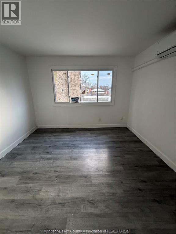 3150 Peter Street Unit# 11, Windsor, ON - Indoor Photo Showing Other Room