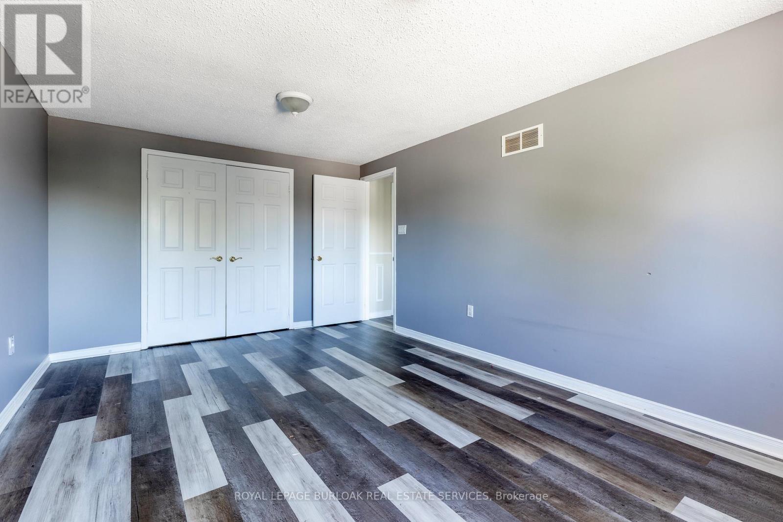 128 Brian Boulevard, Hamilton, ON - Indoor Photo Showing Other Room