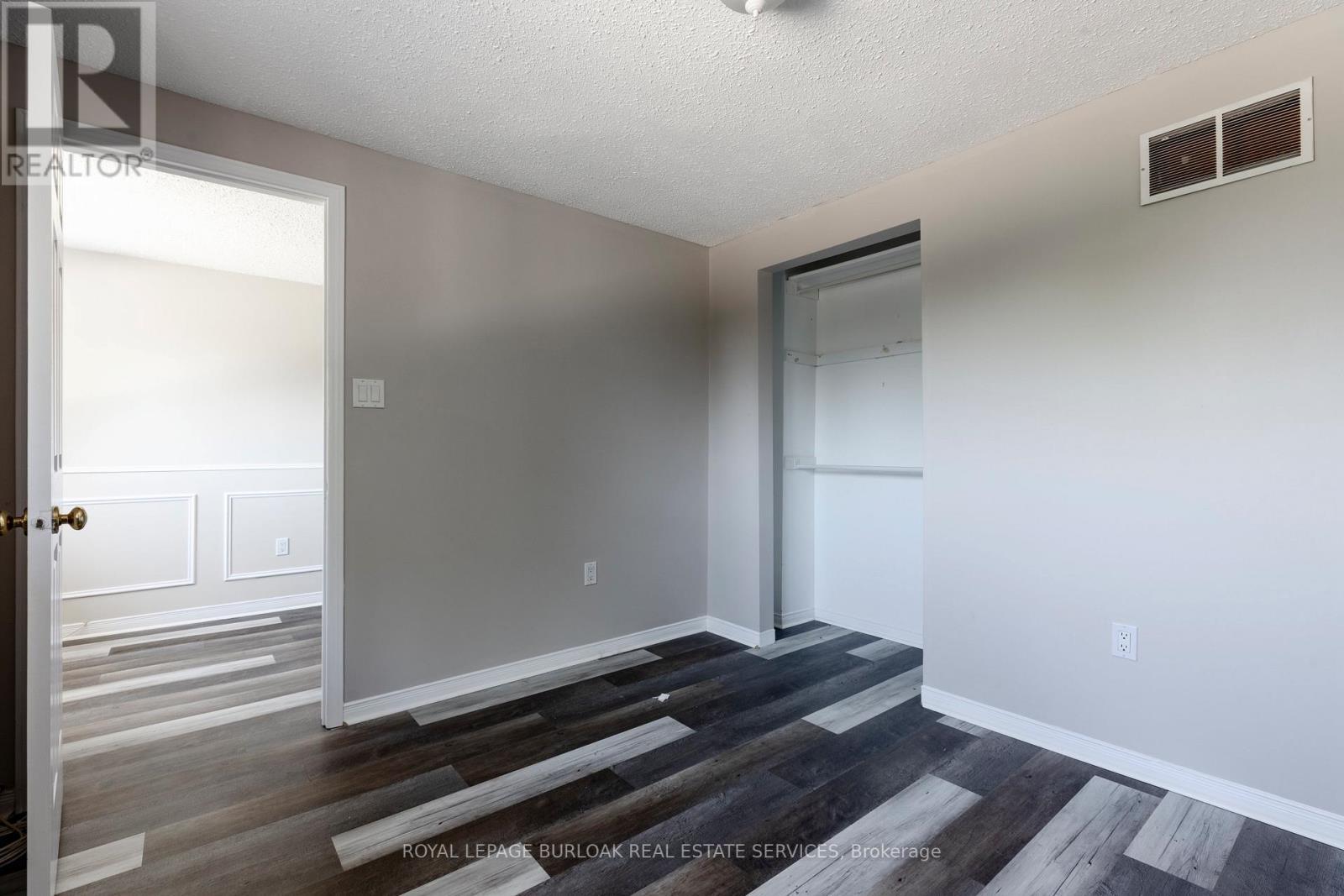 128 Brian Boulevard, Hamilton, ON - Indoor Photo Showing Other Room