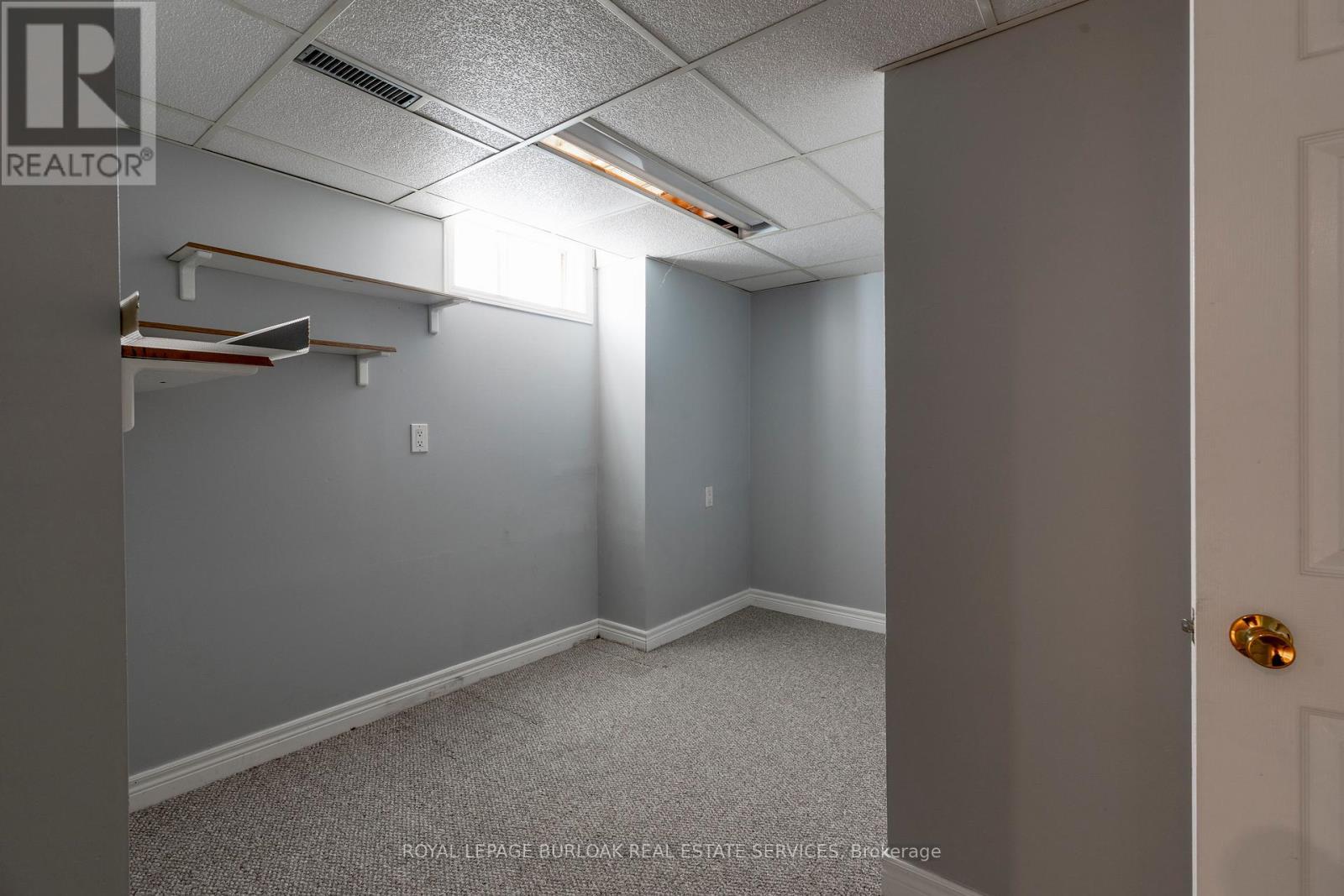 128 Brian Boulevard, Hamilton, ON - Indoor Photo Showing Other Room