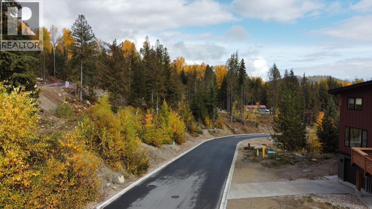 302 Ridge Road, Rossland, BC