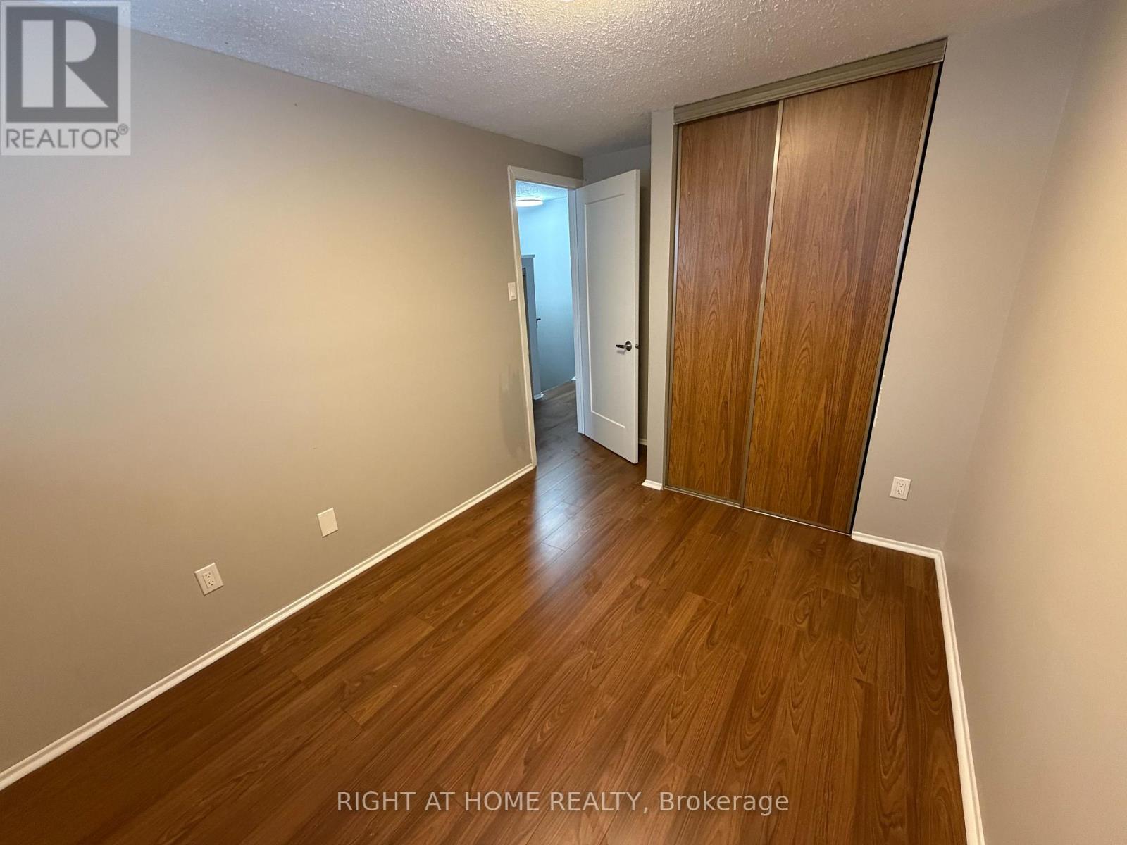 154 - 2570 Southvale Crescent, Ottawa, ON - Indoor Photo Showing Other Room
