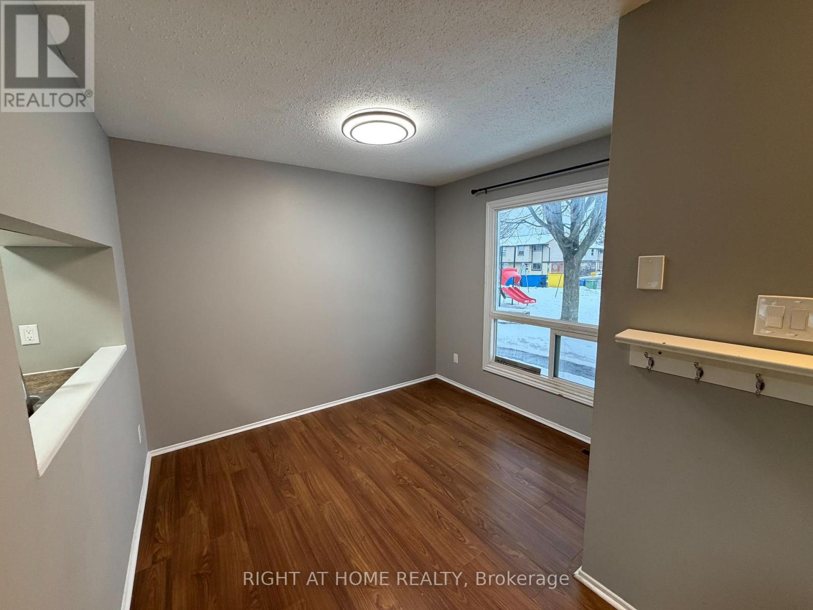 154 - 2570 Southvale Crescent, Ottawa, ON - Indoor Photo Showing Other Room