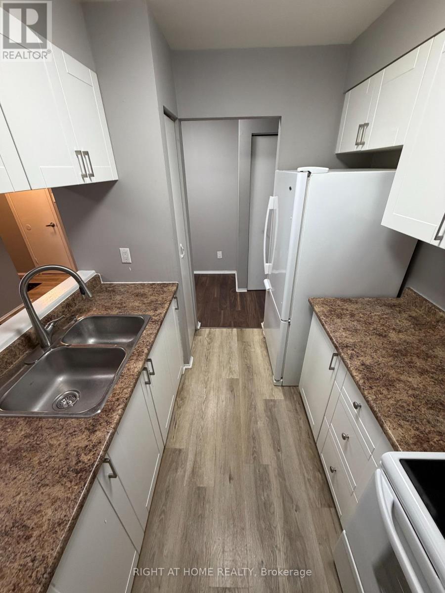 154 - 2570 Southvale Crescent, Ottawa, ON - Indoor Photo Showing Other Room