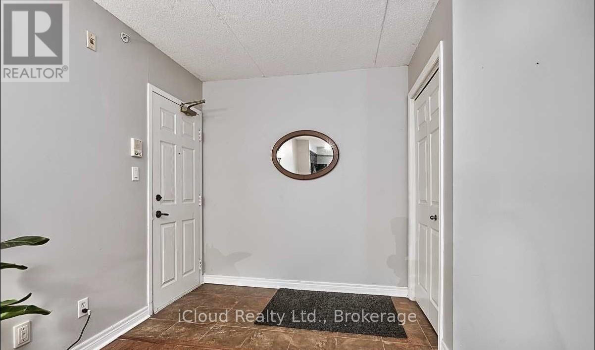105 - 4005 Kilmer Drive, Burlington, ON - Indoor Photo Showing Other Room