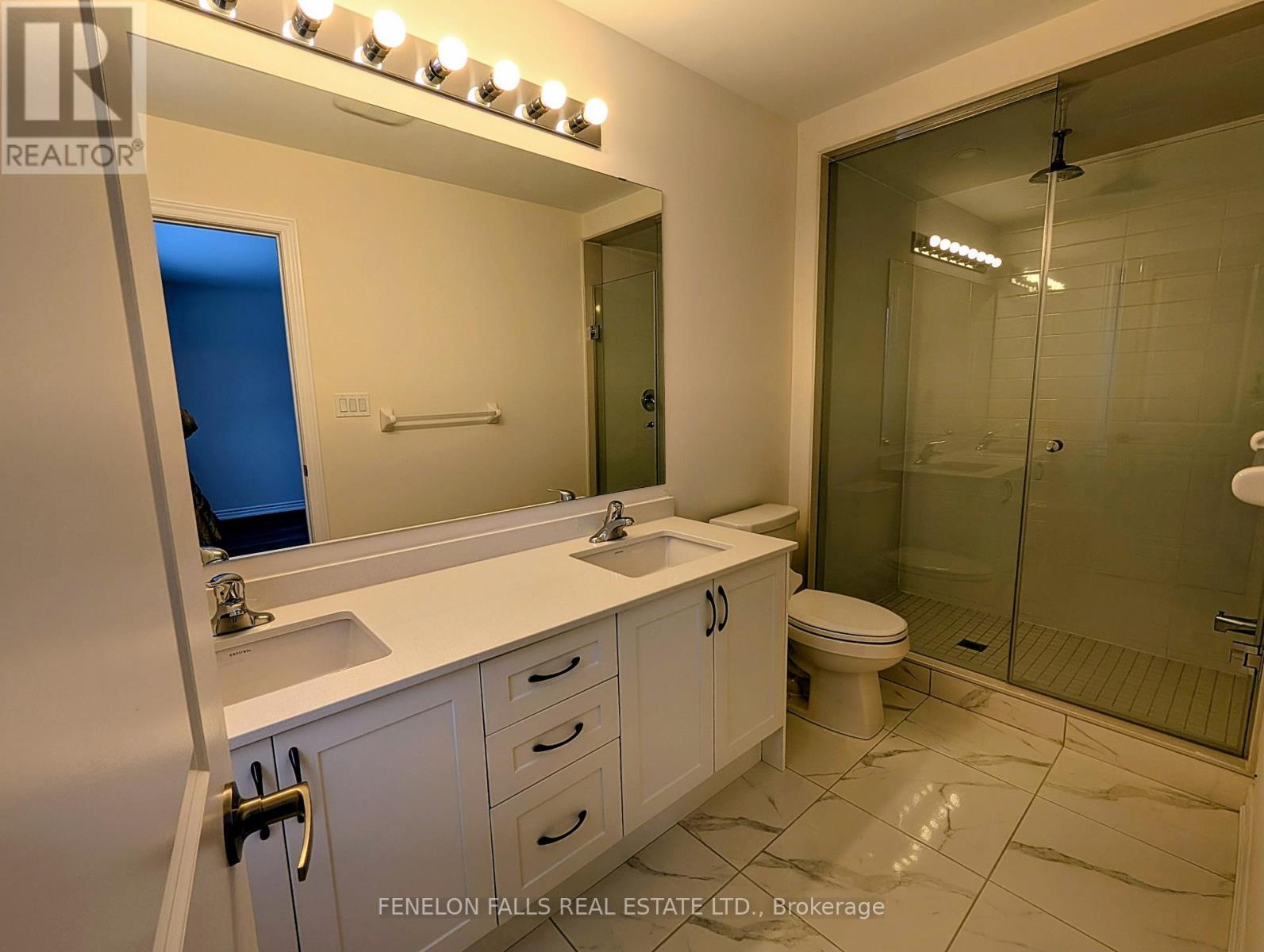 25 Hickey Lane, Kawartha Lakes (Lindsay), ON - Indoor Photo Showing Bathroom