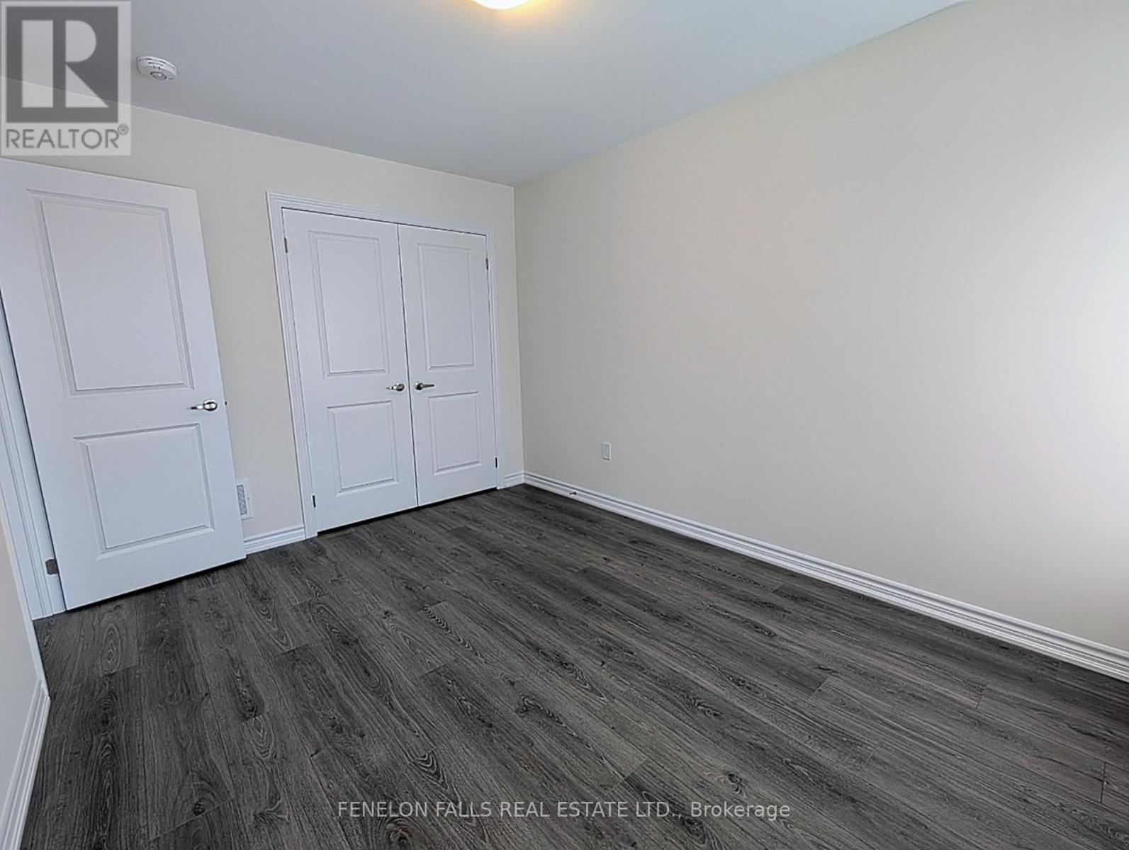 25 Hickey Lane, Kawartha Lakes (Lindsay), ON - Indoor Photo Showing Other Room