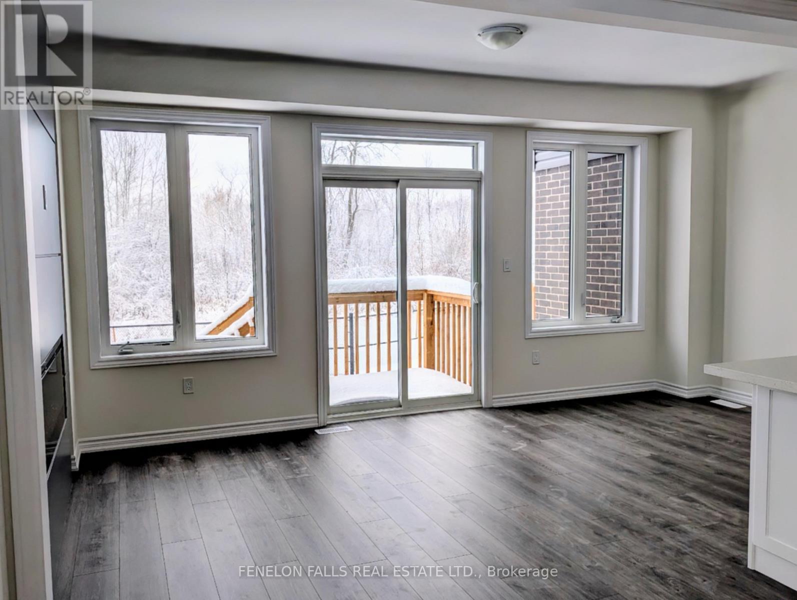 25 Hickey Lane, Kawartha Lakes (Lindsay), ON - Indoor Photo Showing Other Room