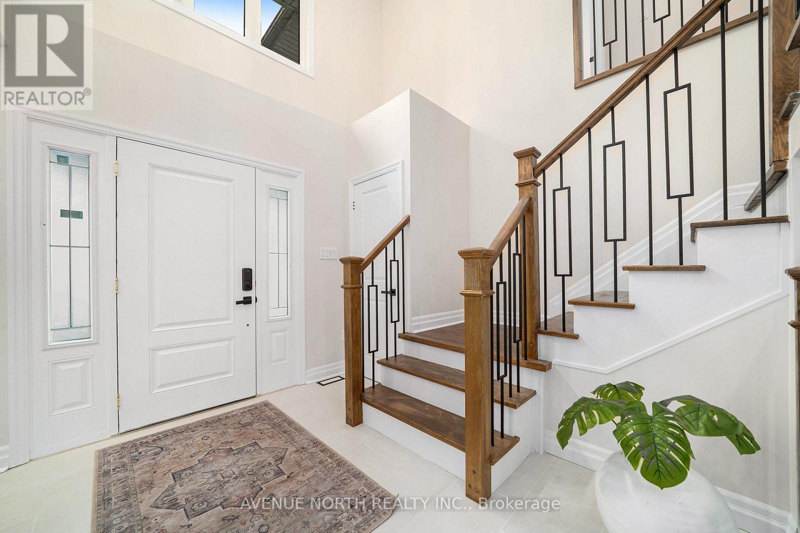 19 Newland Drive, Ottawa, ON - Indoor Photo Showing Other Room