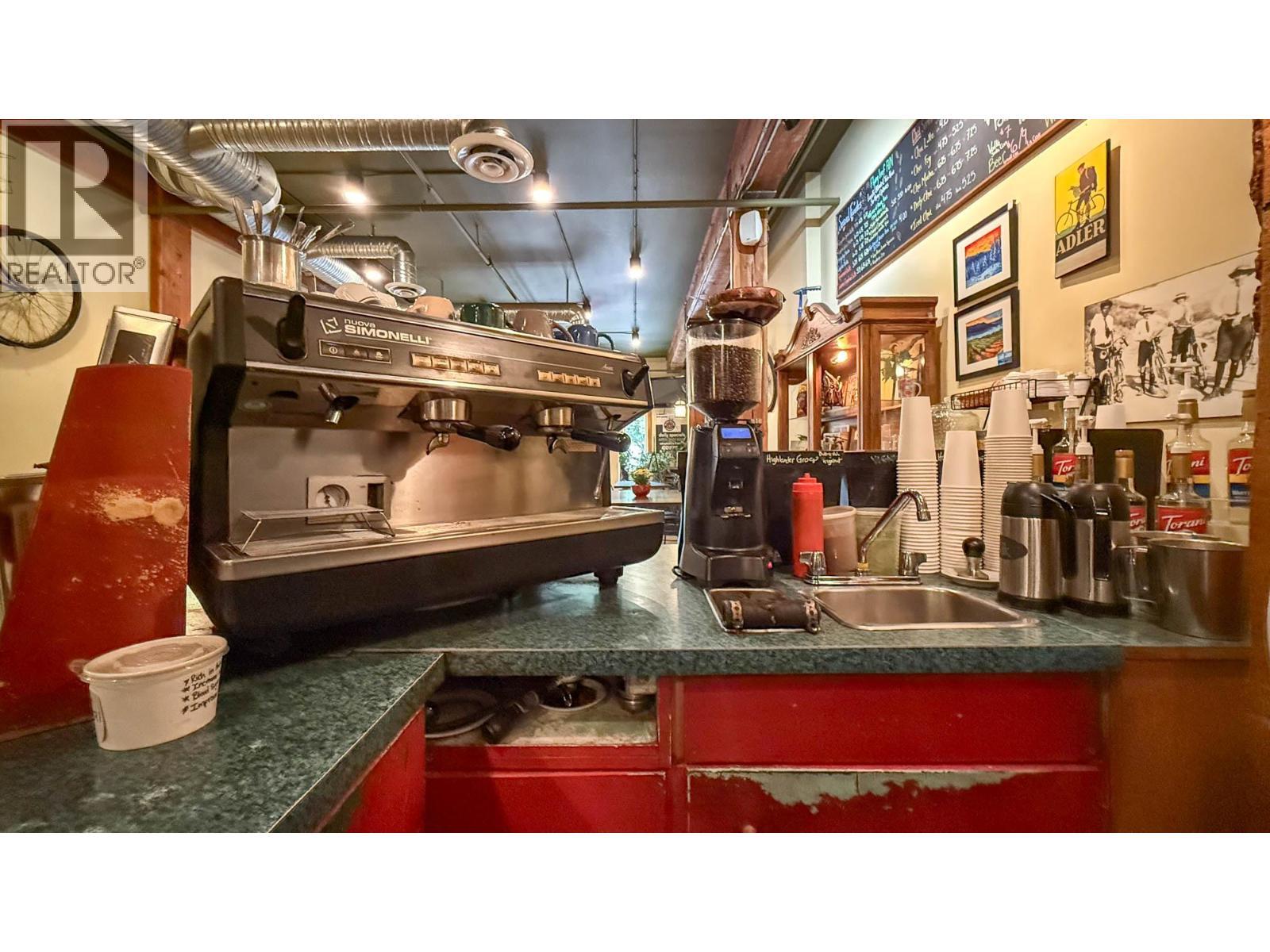 1357 Ellis Street Unit# 101, Kelowna, BC