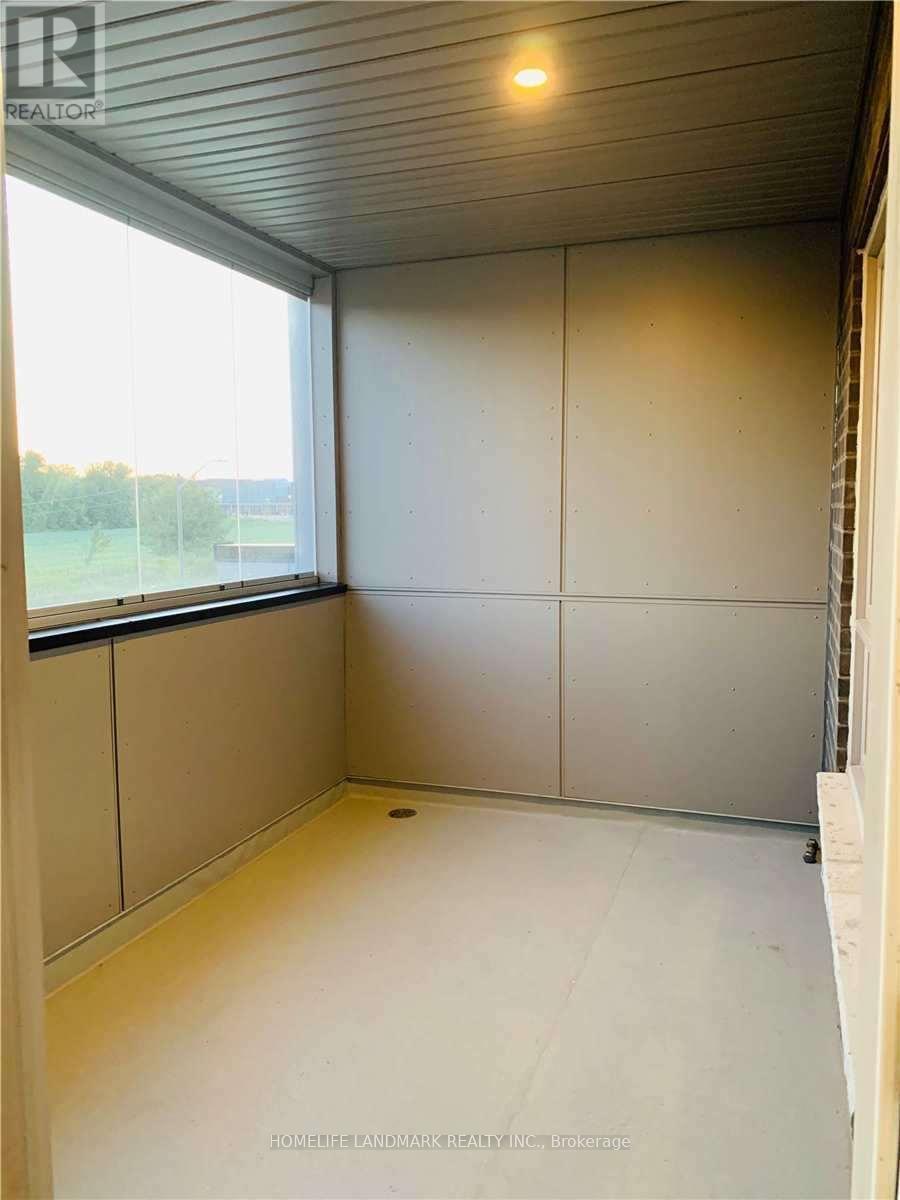 213 - 2 Adam Sellers Street, Markham, ON - Photo Showing Other Room