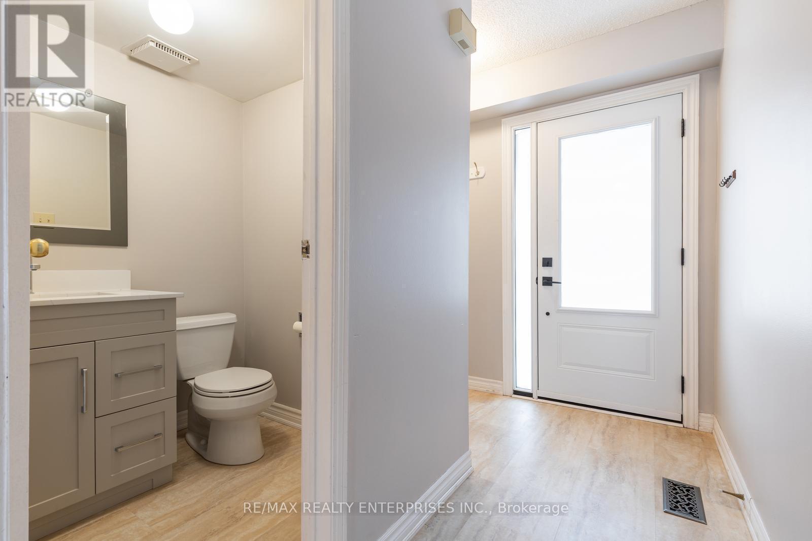 18 - 1176 Kelsey Court, Oakville, ON - Indoor Photo Showing Bathroom