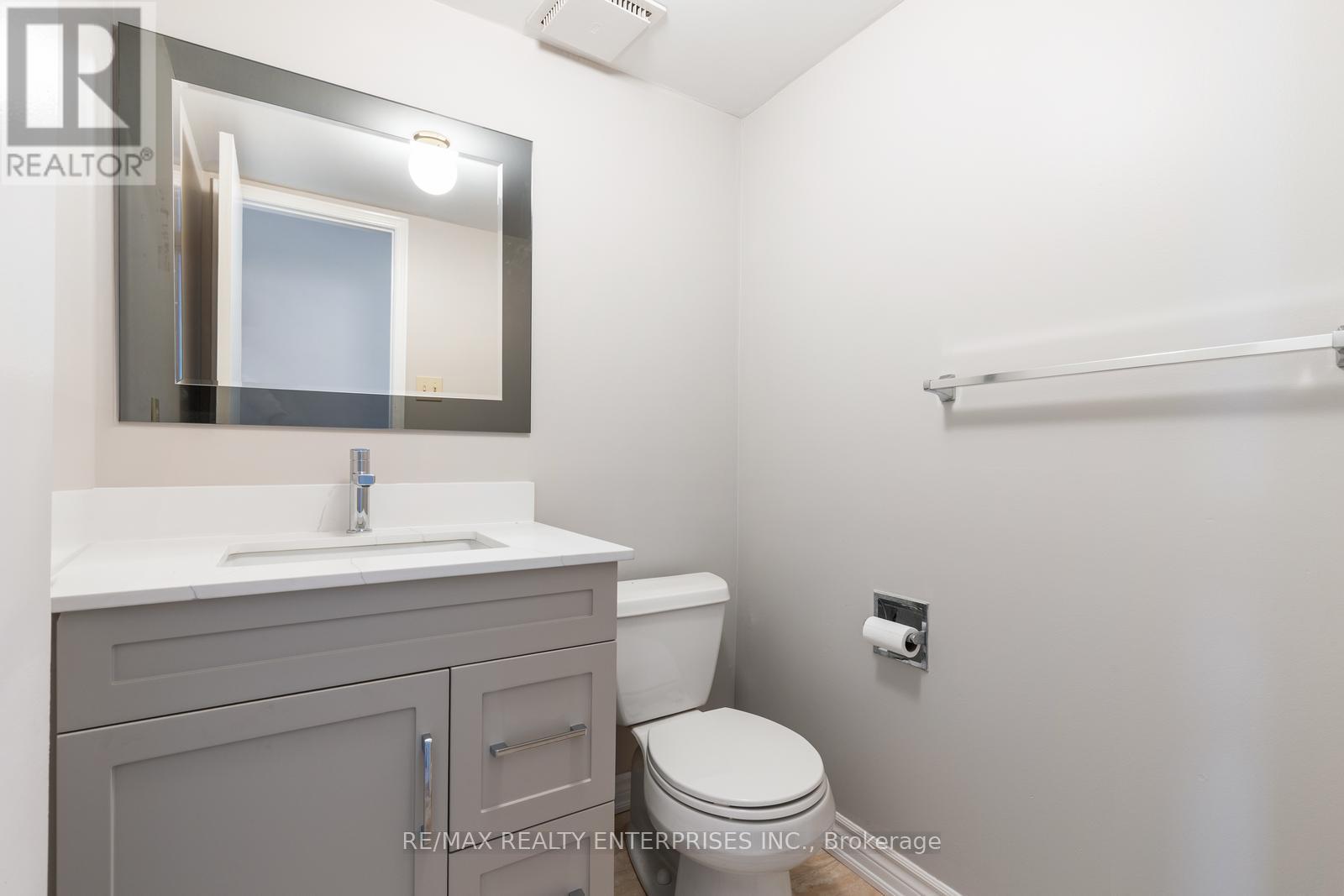 18 - 1176 Kelsey Court, Oakville, ON - Indoor Photo Showing Bathroom